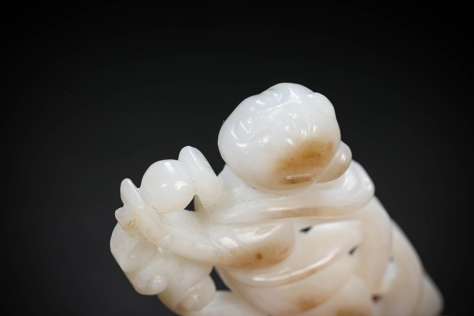 A JADE 'FLYING APSARA' - 3