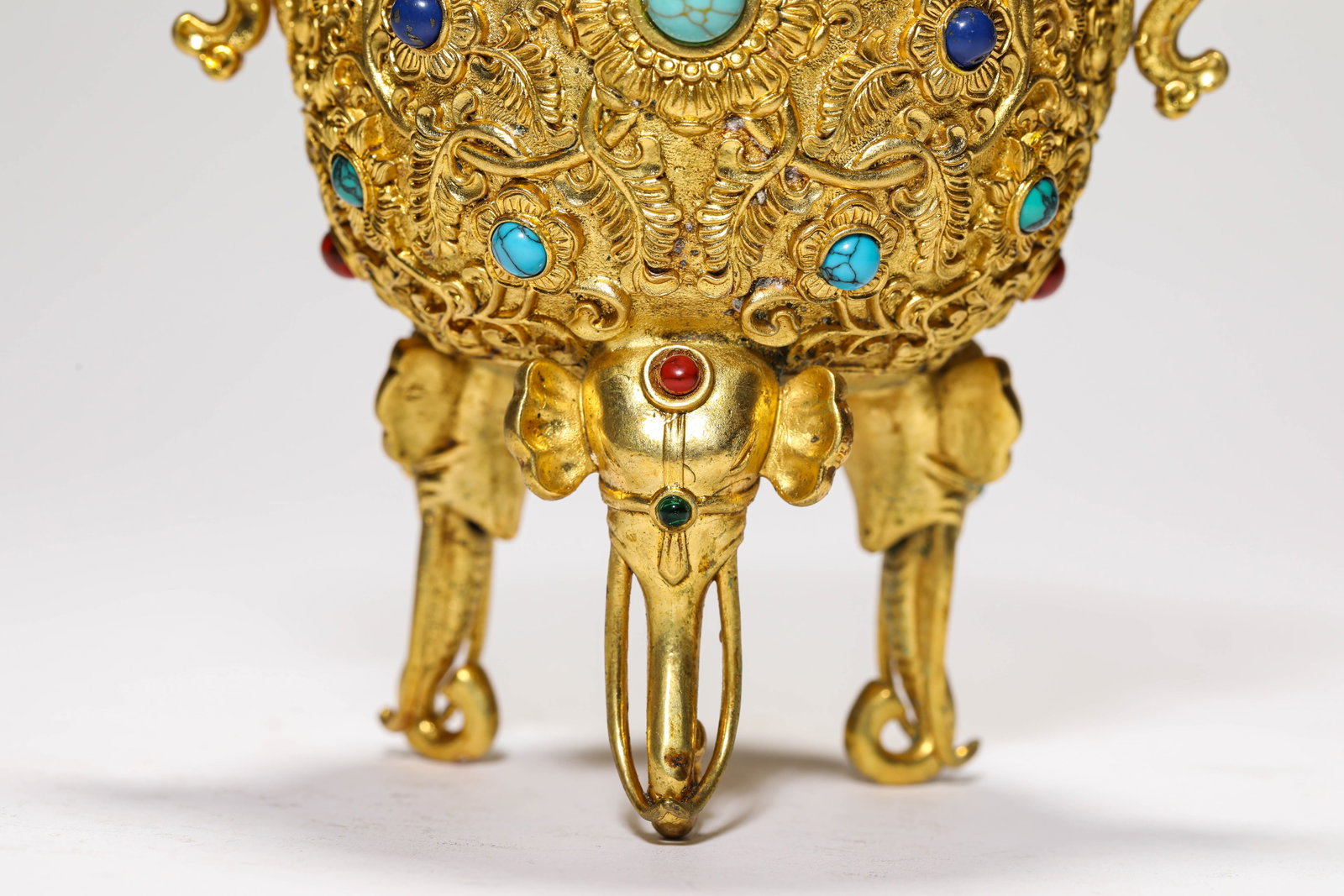 A GILT-BRONZE AND GEM-SET CUP - 3
