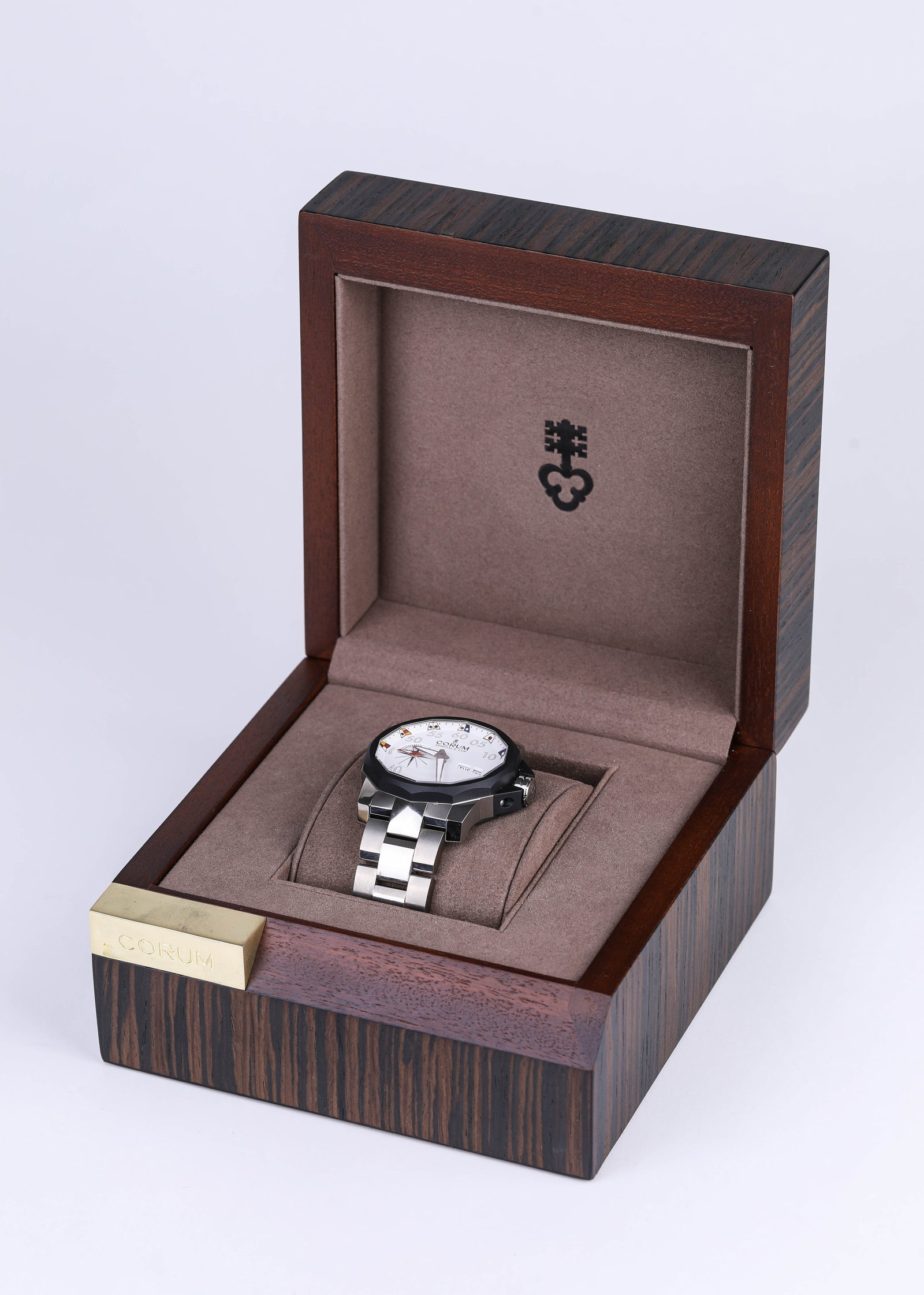 A CORUM MECHANICAL WRISTWATCH - 2