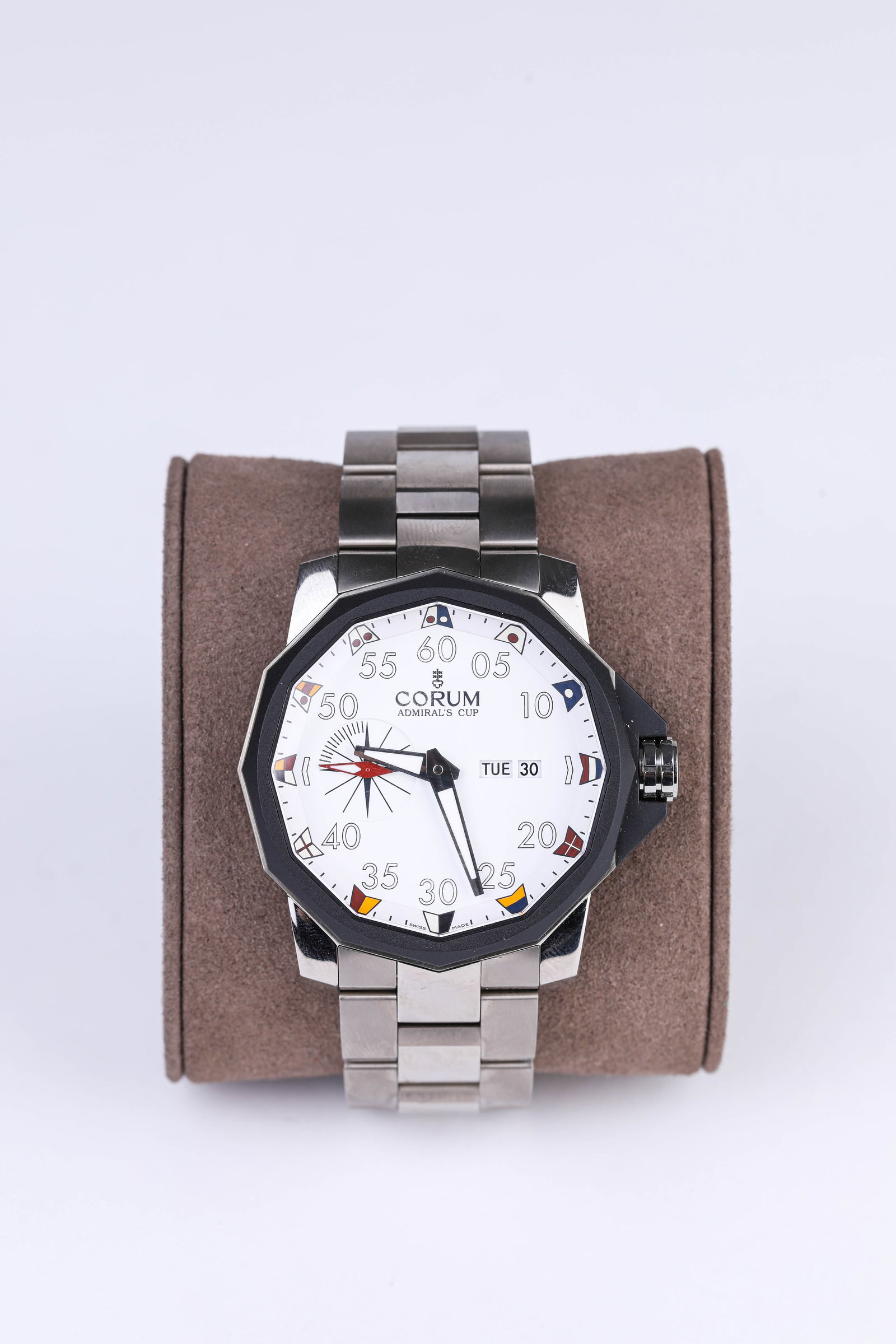 A CORUM MECHANICAL WRISTWATCH - 4