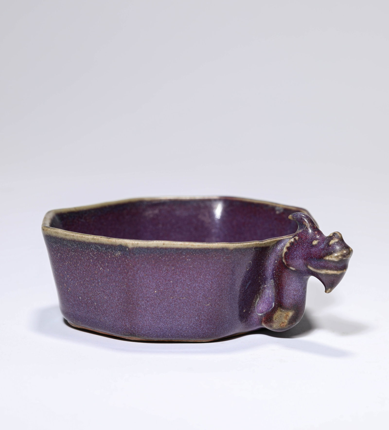 A JUN-TYPE 'DRAGON-HEAD HANDLE' CUP - 2