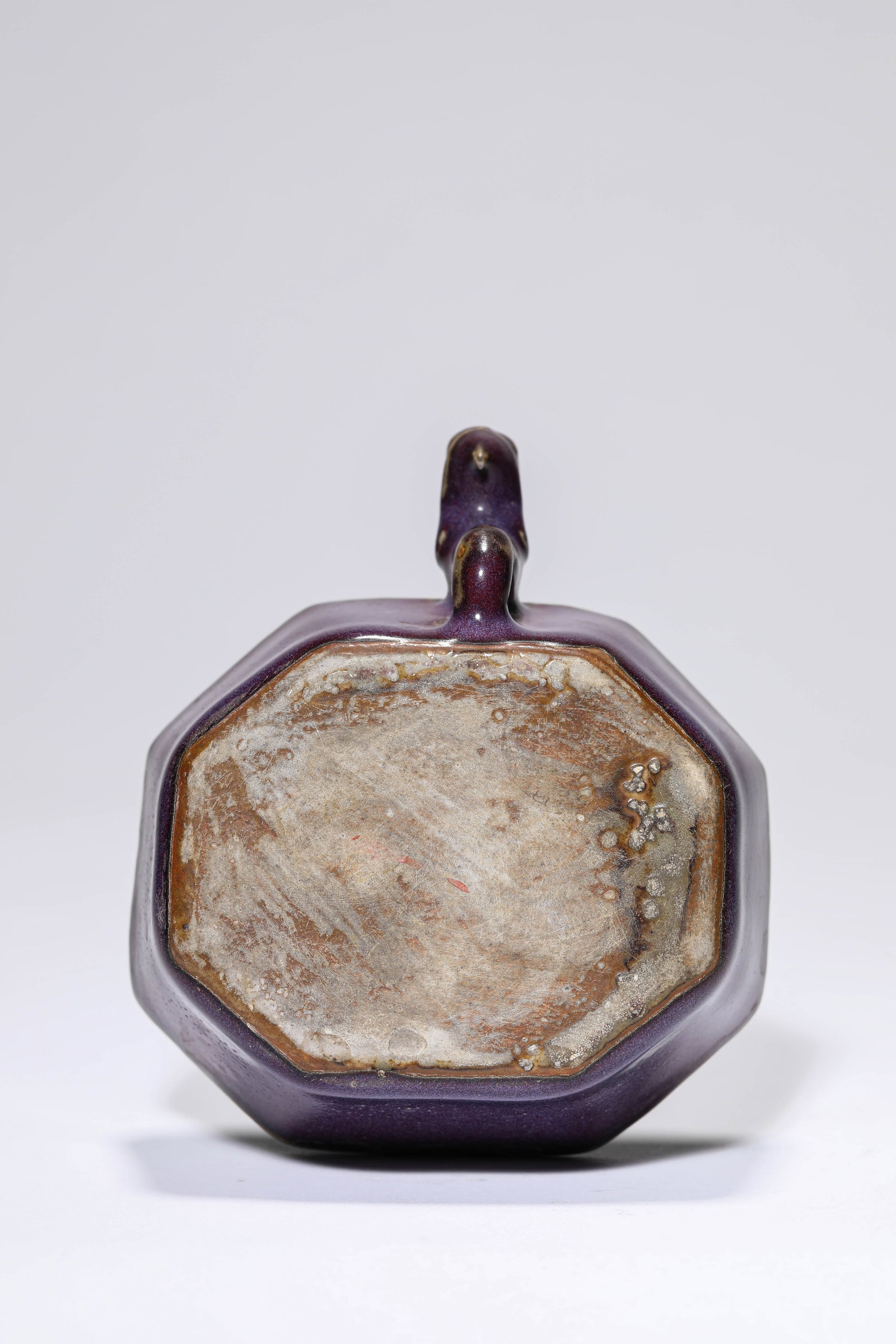 A JUN-TYPE 'DRAGON-HEAD HANDLE' CUP - 5
