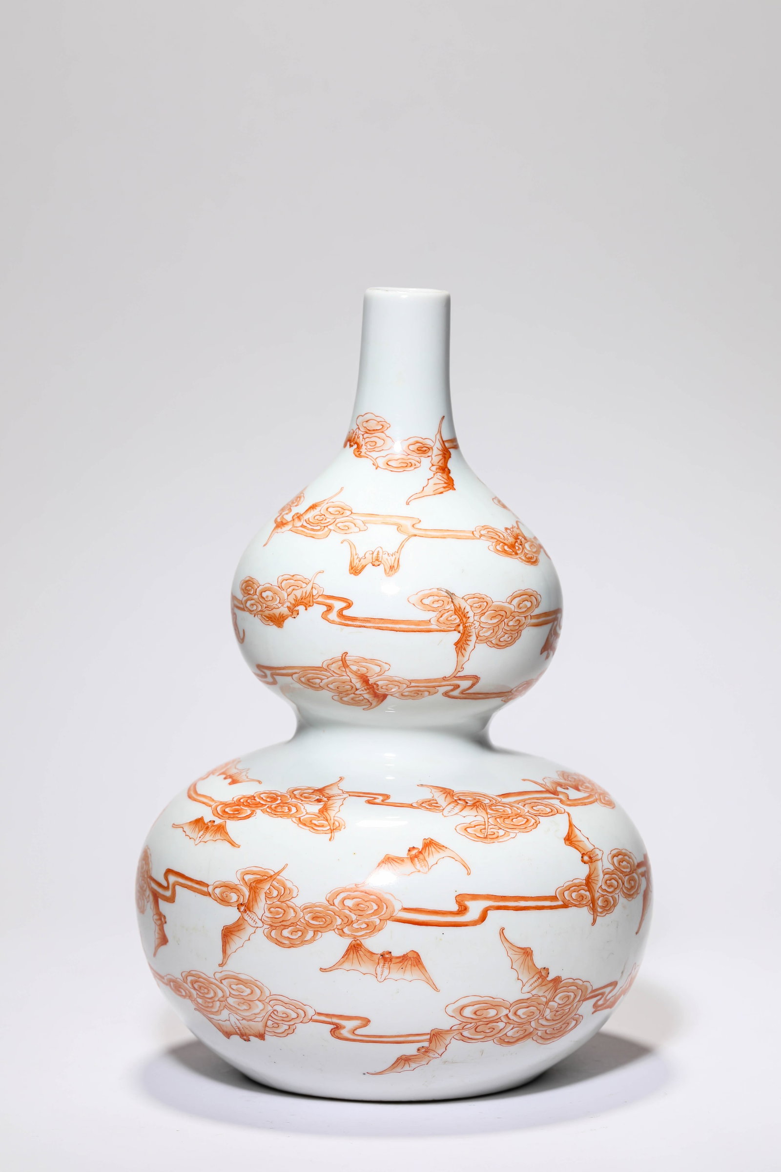 AN IRON-RED 'FLOATING CLOUDS' DOUBLE-GOURD VASE - 2