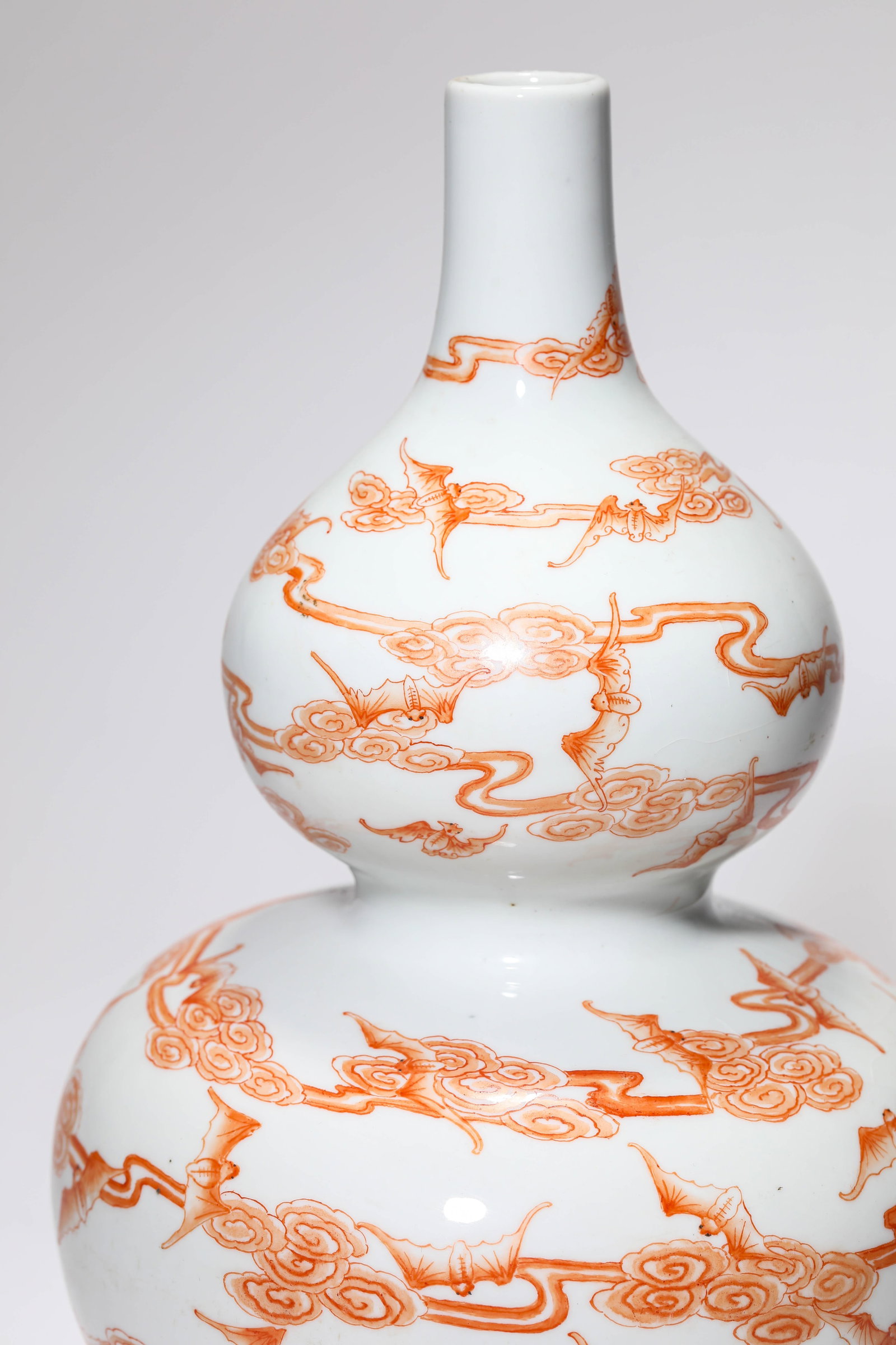 AN IRON-RED 'FLOATING CLOUDS' DOUBLE-GOURD VASE - 3