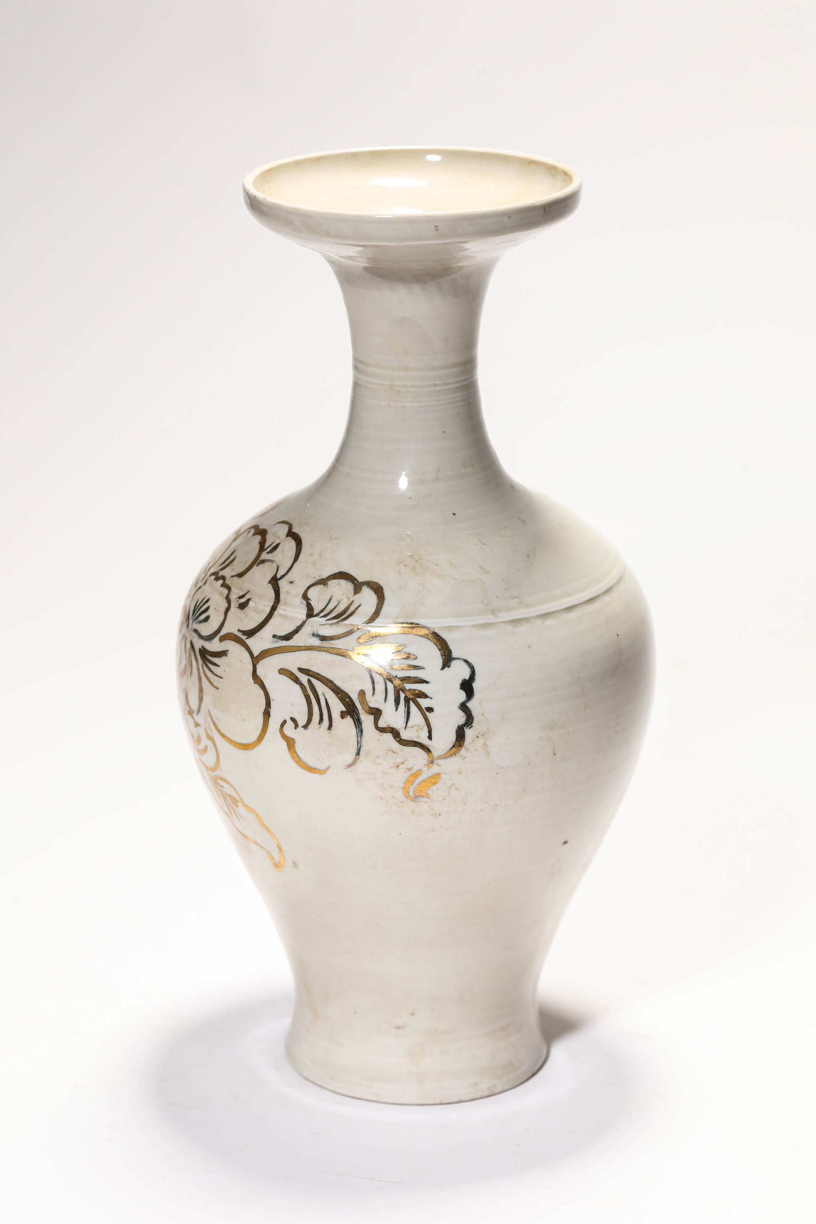 A DING-TYPE GILT-DECORATED 'FLORAL' VASE - 4