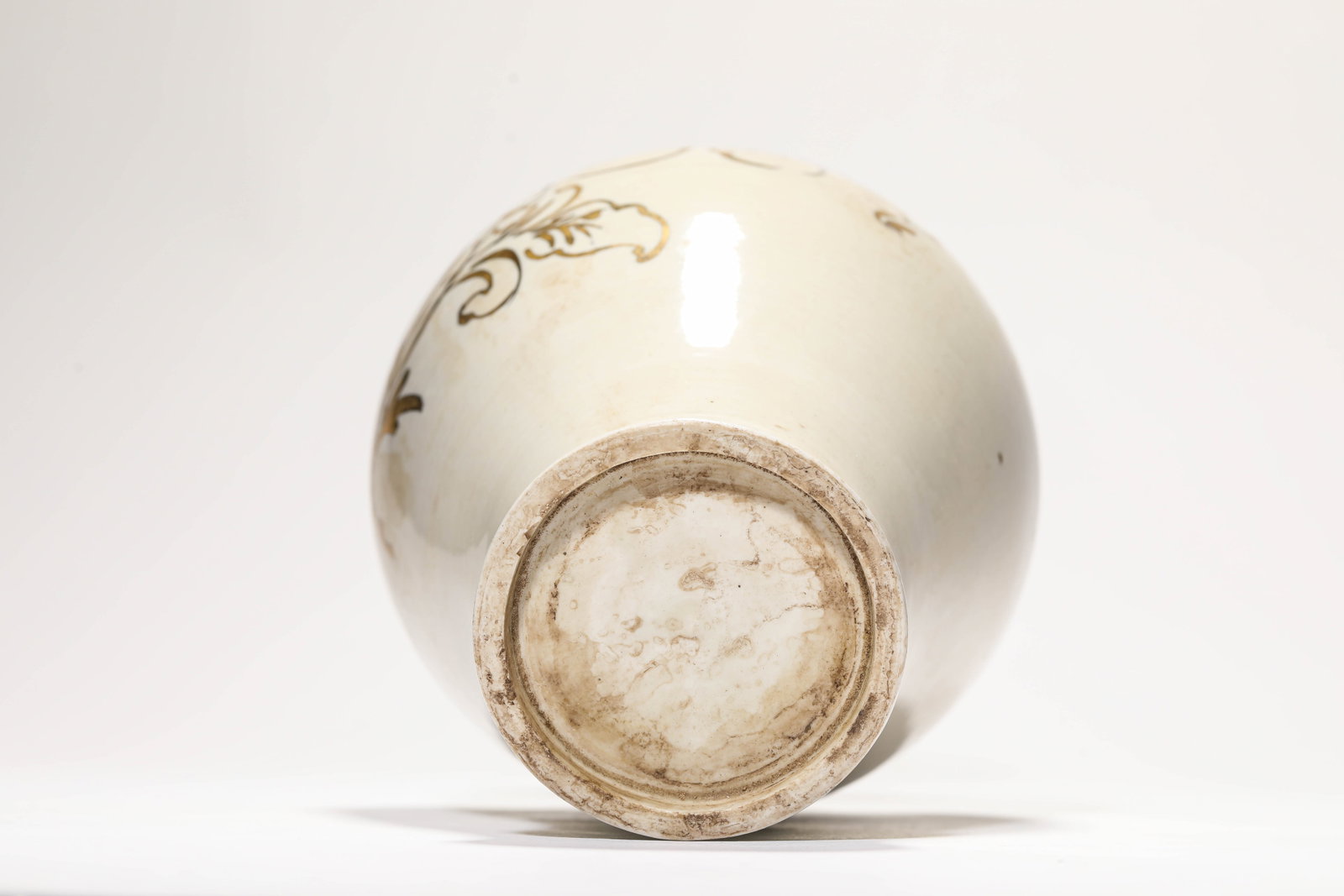 A DING-TYPE GILT-DECORATED 'FLORAL' VASE - 5