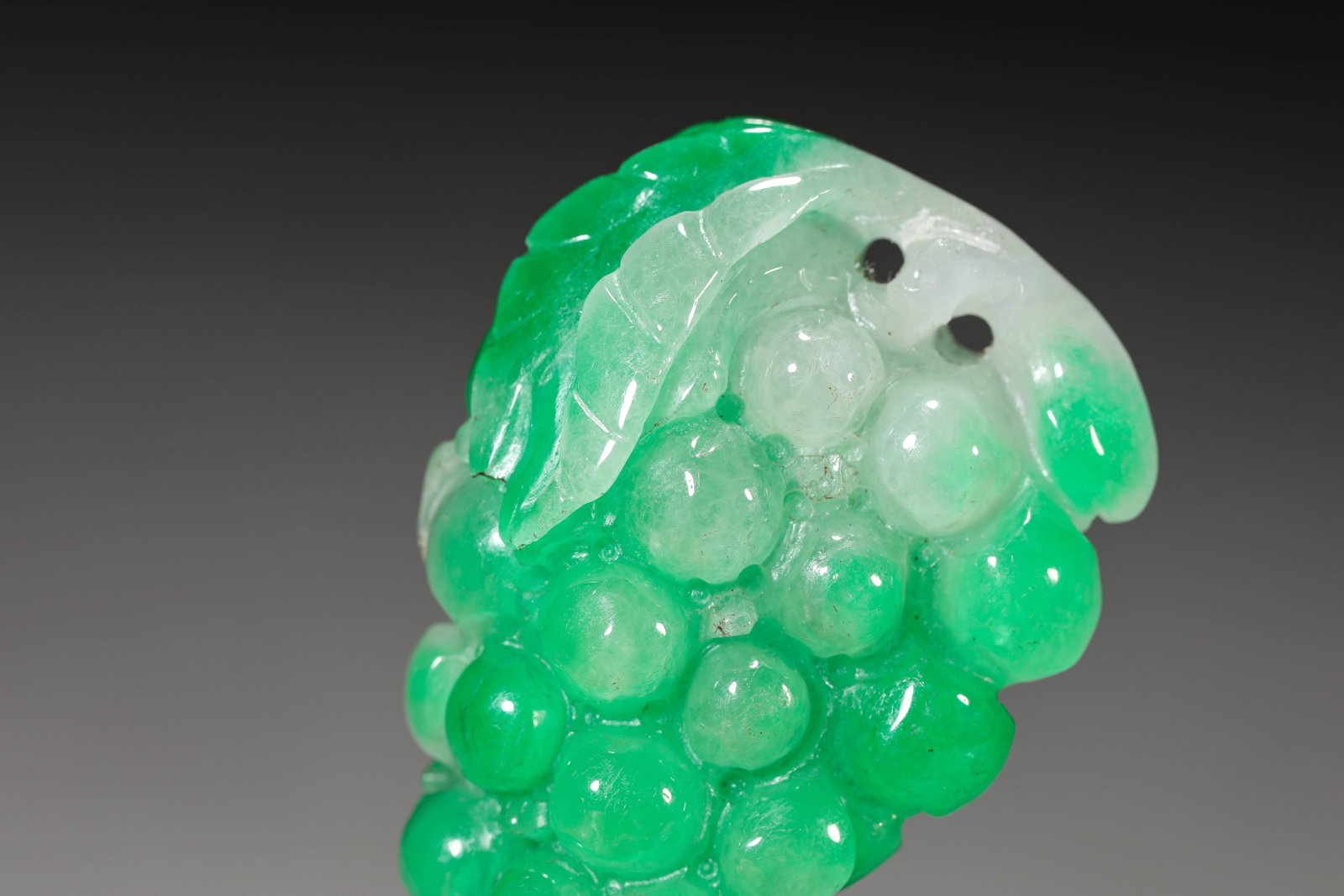 A JADEITE GRAPE - 3