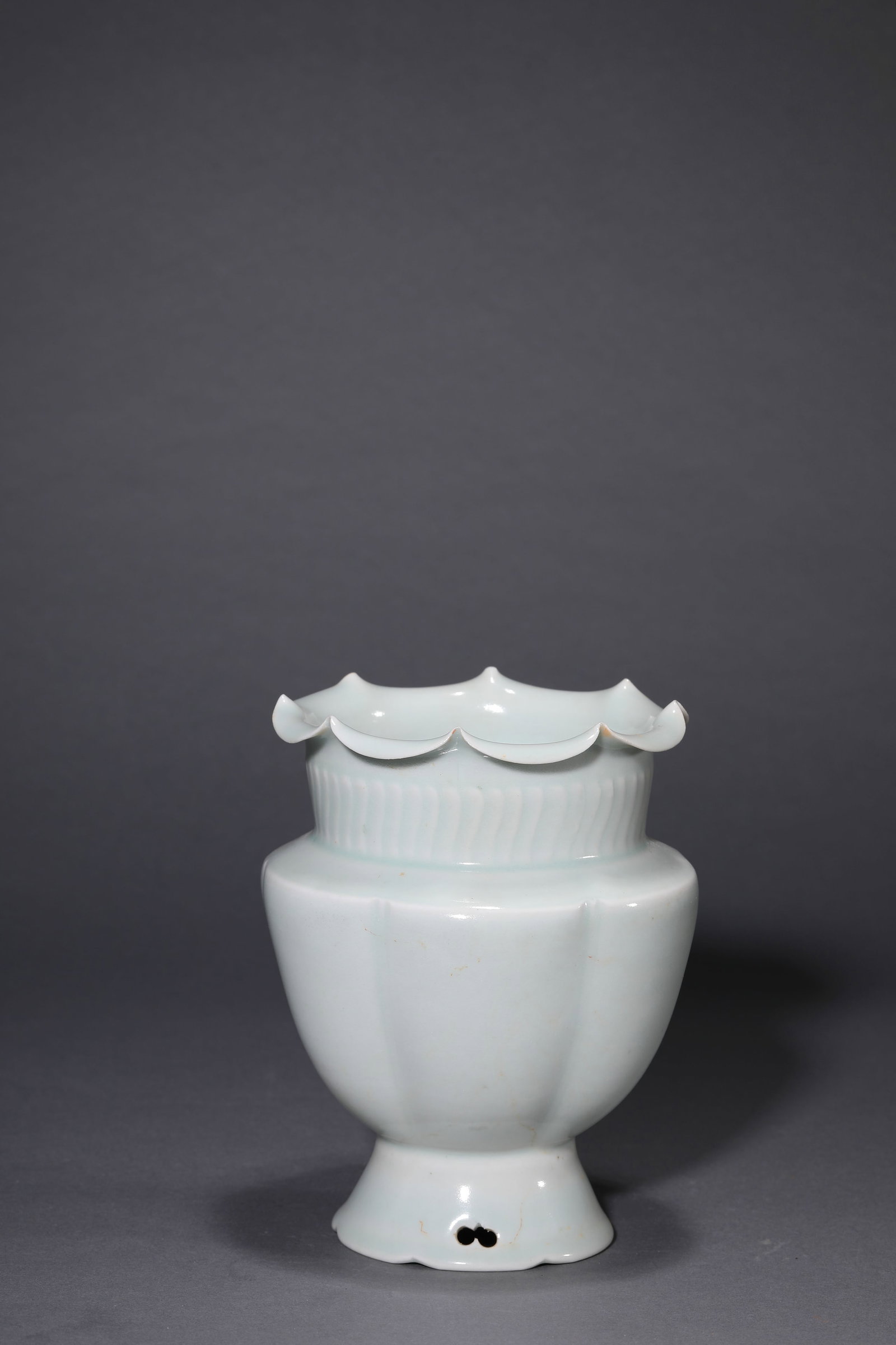 A HUTIAN-TYPE 'LOBED-MOUTH' ZUN: A HUTIAN-TYPE 'LOBED-MOUTH' ZUN Description: Dimensions: Width: 11.9 cm x Height: 15 cm. All measurements are approximate.