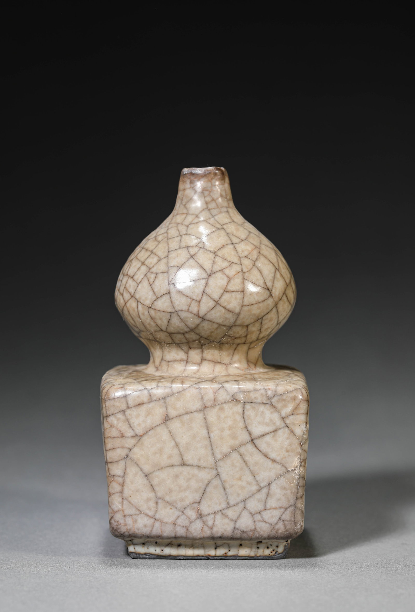 A GE-TYPE VASE - 3