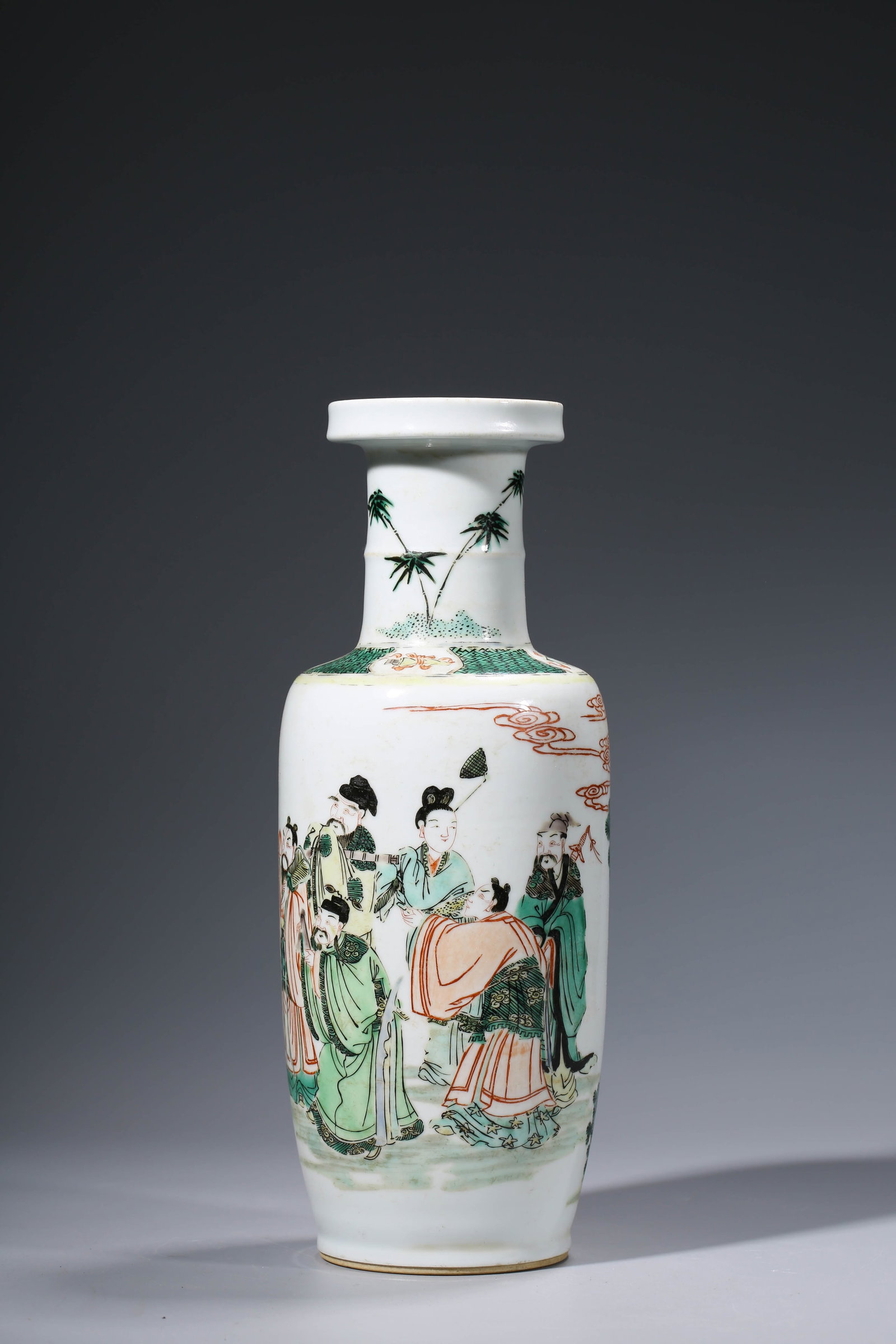 A WUCAI VASE: A WUCAI VASE Description: Dimensions: Width: 11 cm x Height: 28.5 cm. All measurements are approximate.
