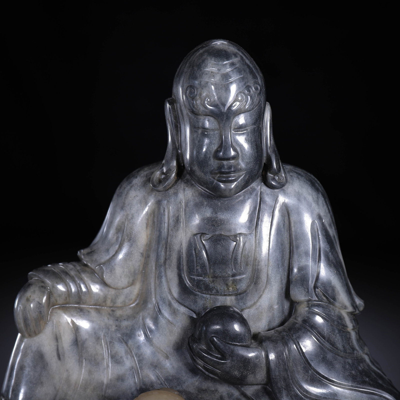 A CARVED JADE SEATED LUOHAN - 2