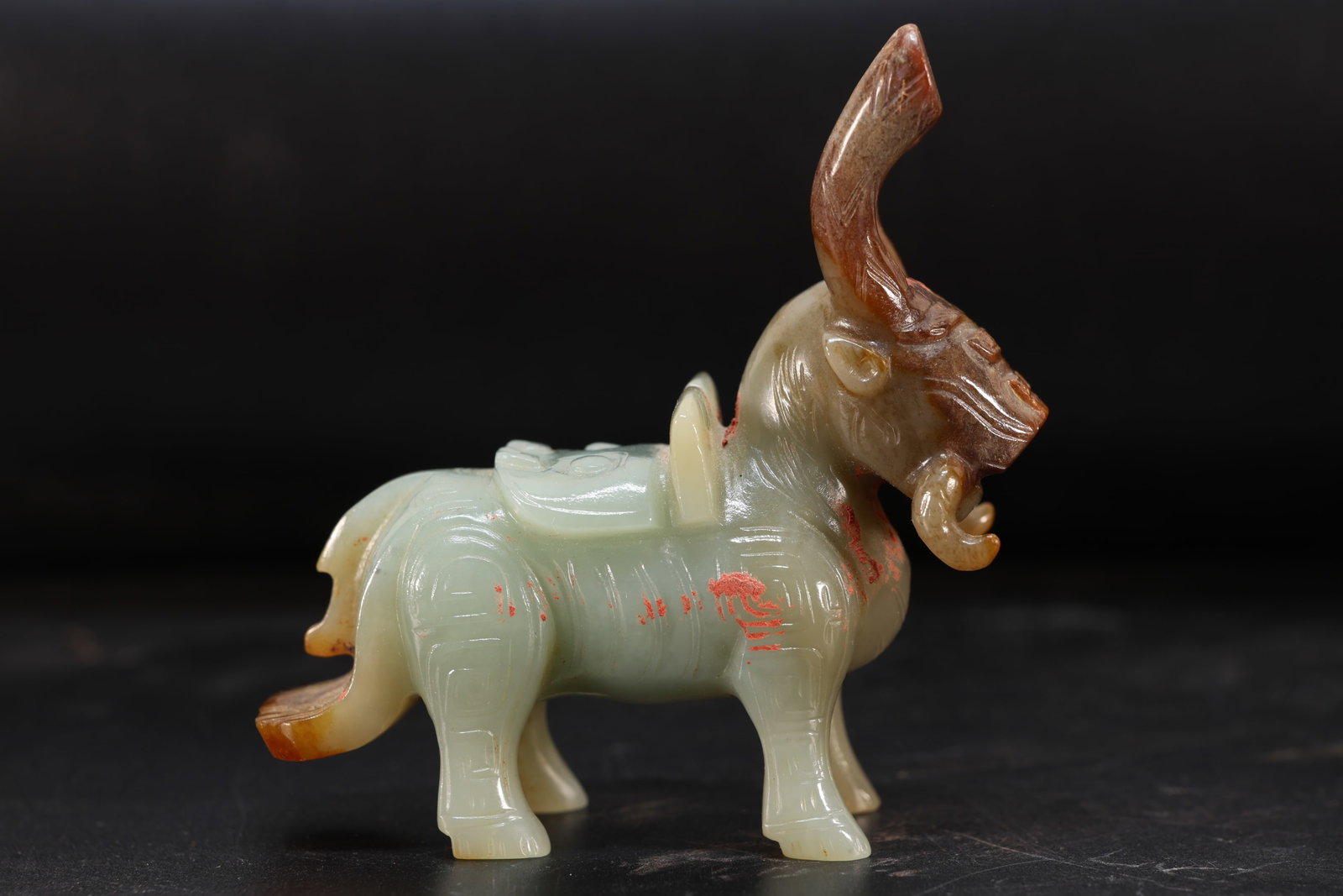 Jade Carved Beast Face Pattern Beast Shape Ornament - 2