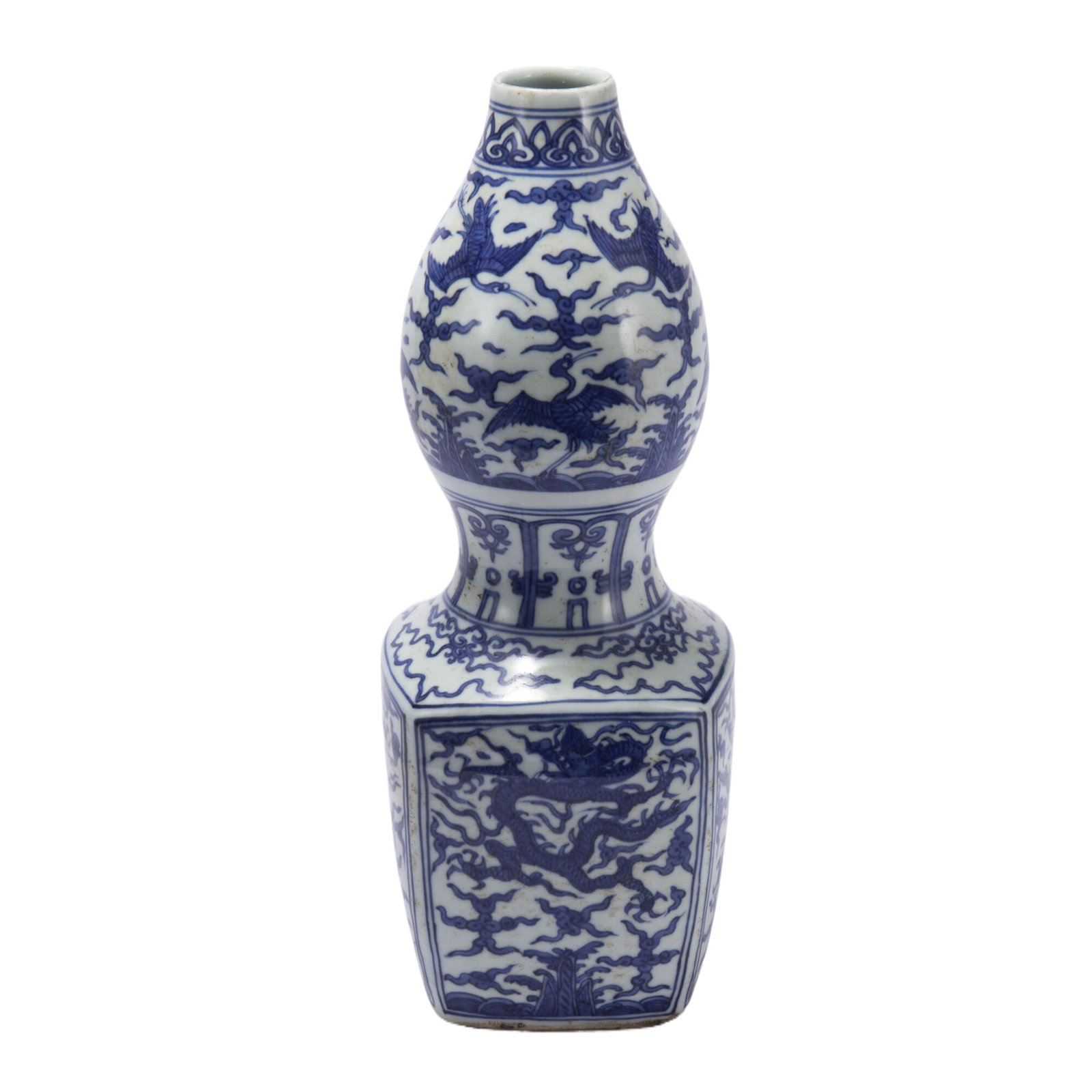A CHINESE BLUE AND WHITE PORCELAIN DOUBLE GOURDS VASE: A CHINESE BLUE AND WHITE PORCELAIN DOUBLE GOURDS VASE (13.2 x 34.6cm)