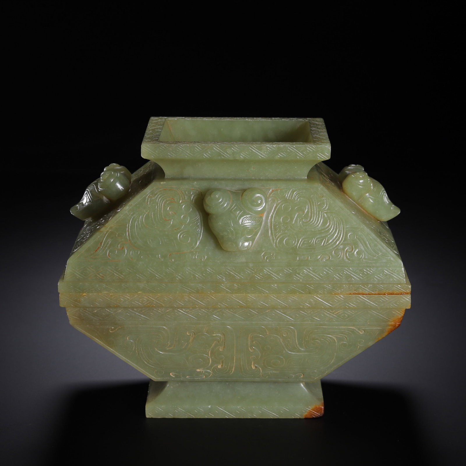 Chinese Archaic Jade Square Vessel: Chinese Archaic Jade Square Vessel (16 x 9.6 x 13cm,Weight 1130 grams)