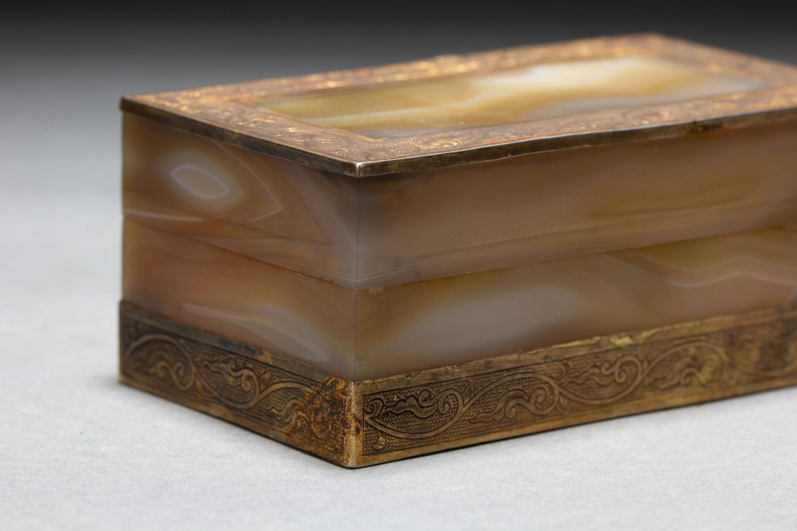 A Chinese Gilt Mounted Agate Box - 4