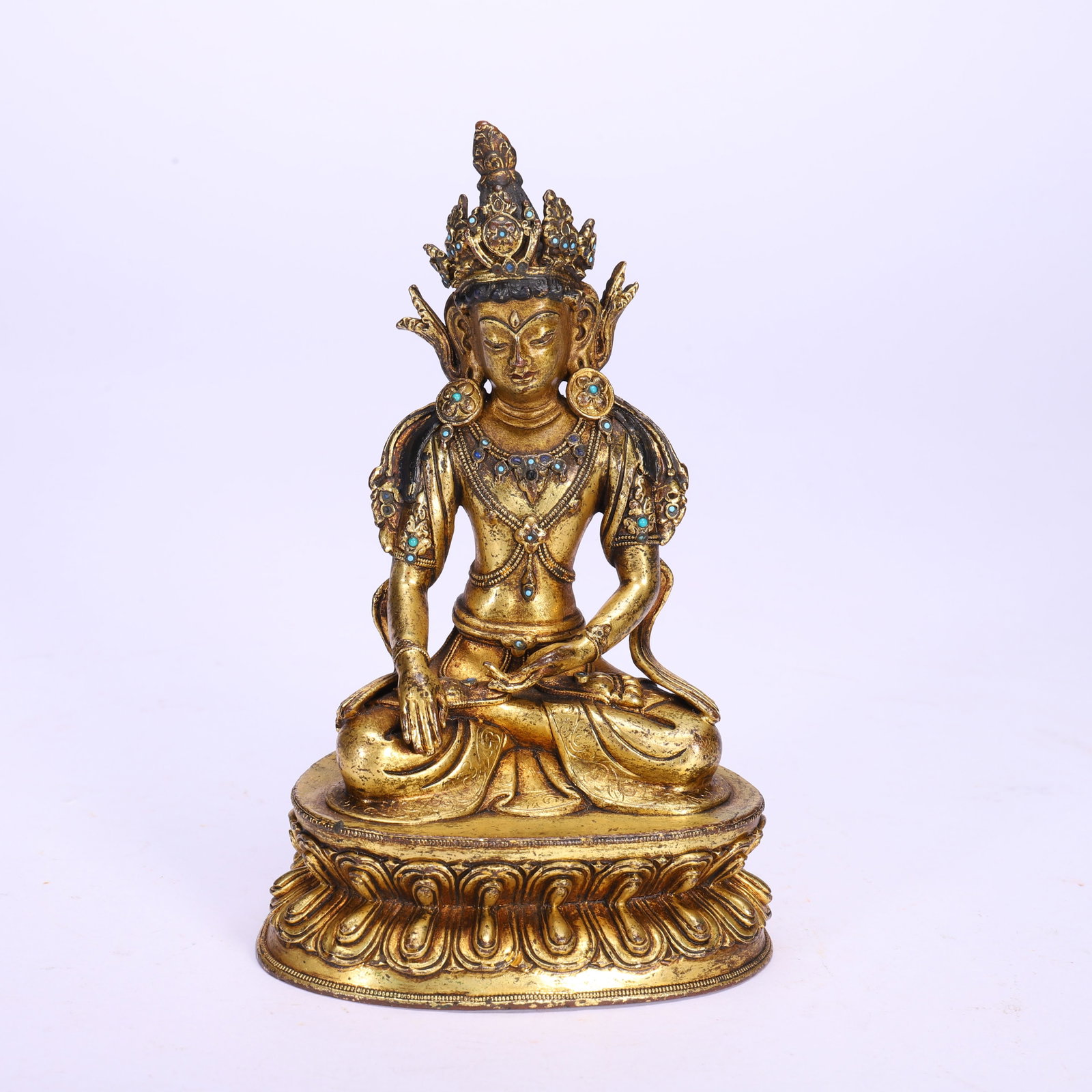 CHINESE GILT-BRONZE BODHISATTVA STATUE: CHINESE GILT-BRONZE BODHISATTVA STATUE (9.5 x 7.5 x 14.5cm,Weight 490 grams)