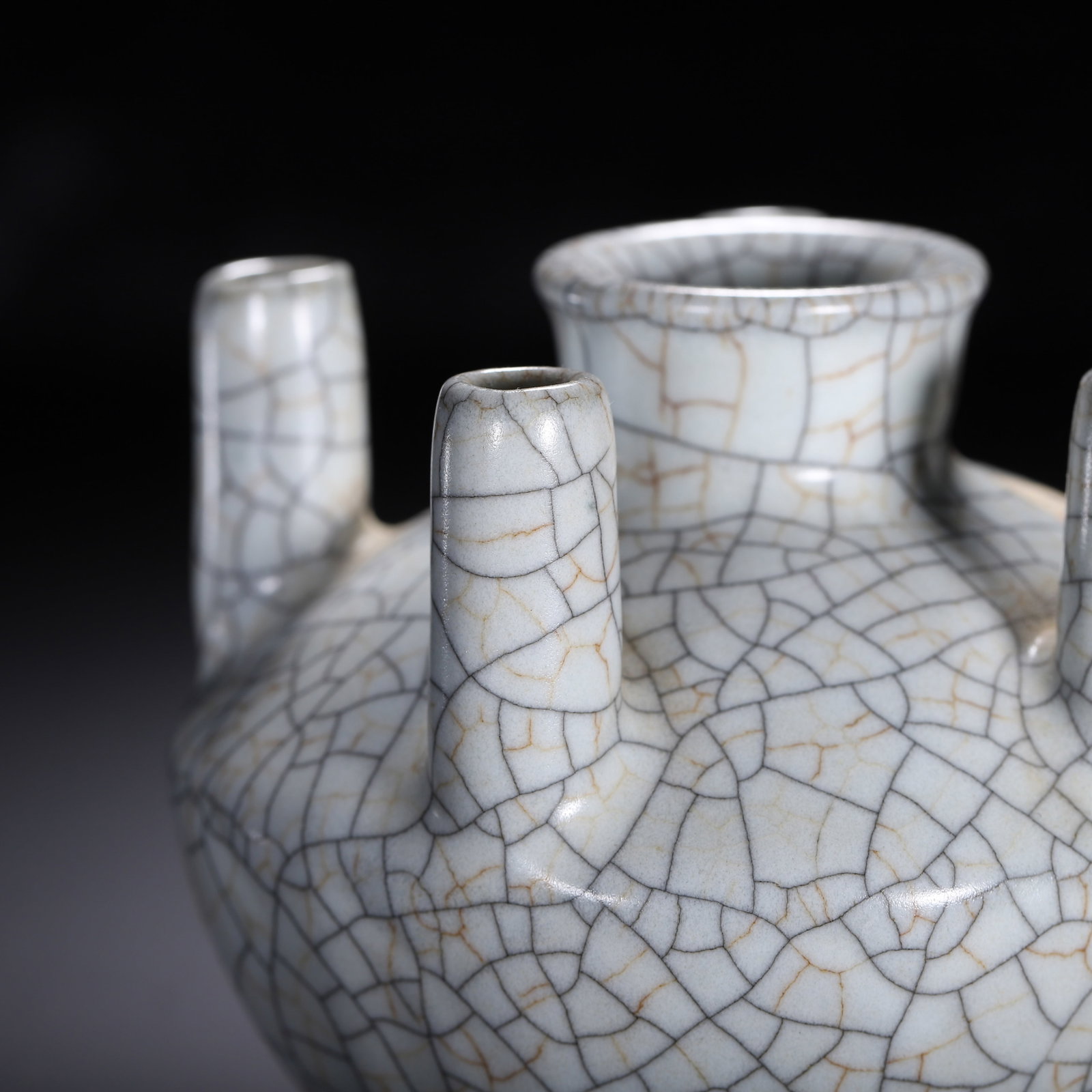 A Chinese Ge-Type Five-Spouted Vase - 5
