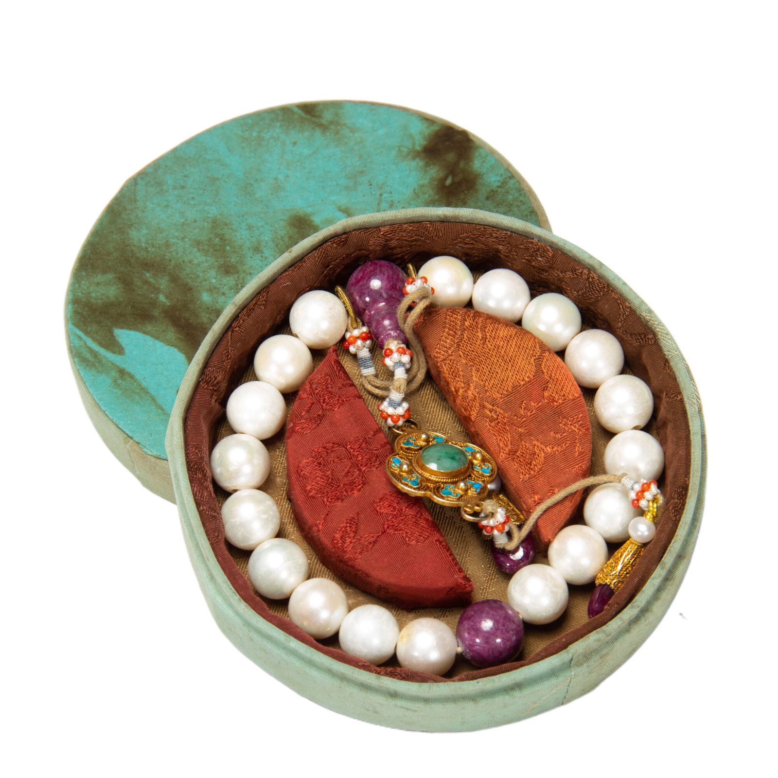A Chinese Pearl Prayer Hand String: A Chinese Pearl Prayer Hand String (1.5 x 1.5cm,Weight 90 grams)