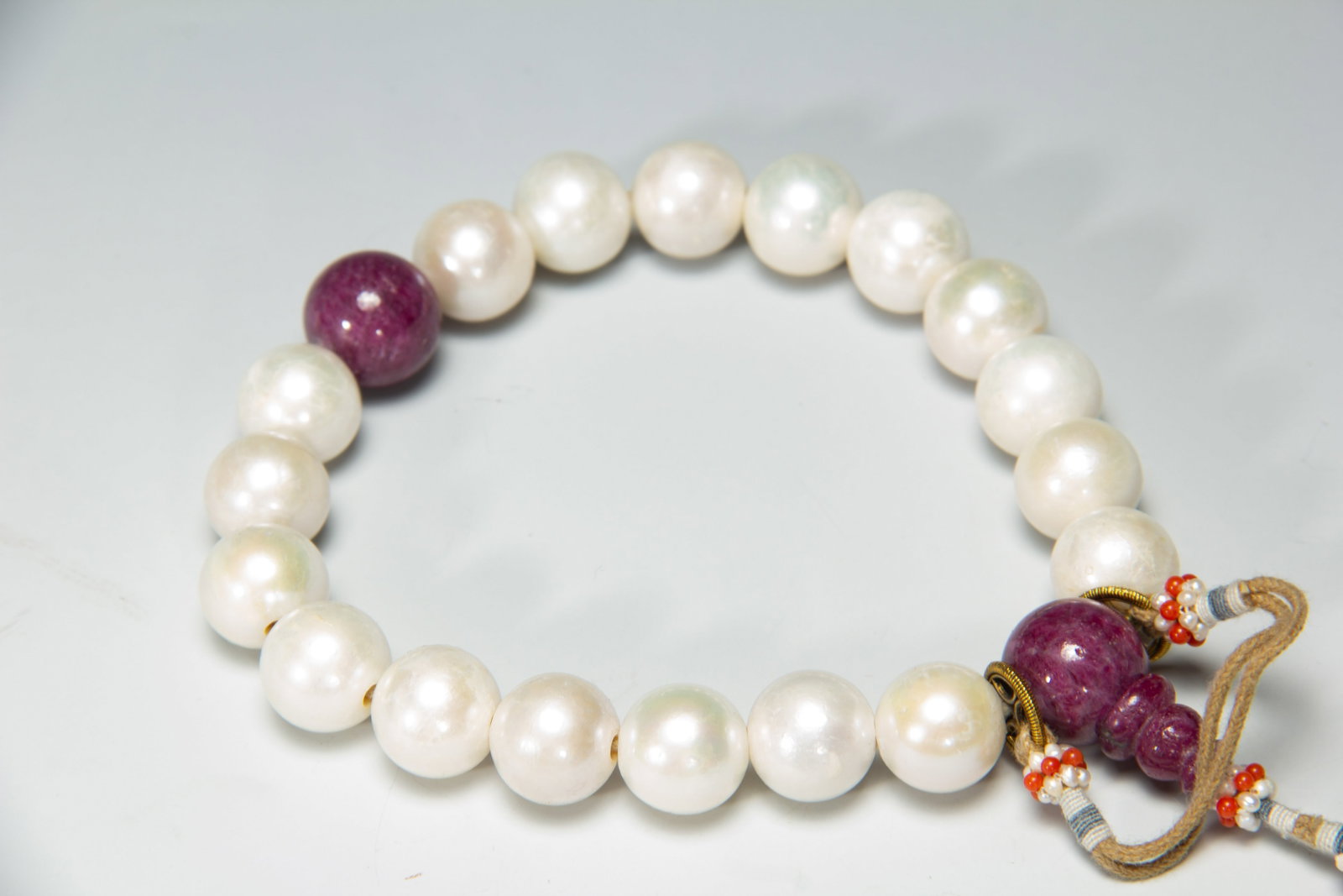 A Chinese Pearl Prayer Hand String - 4