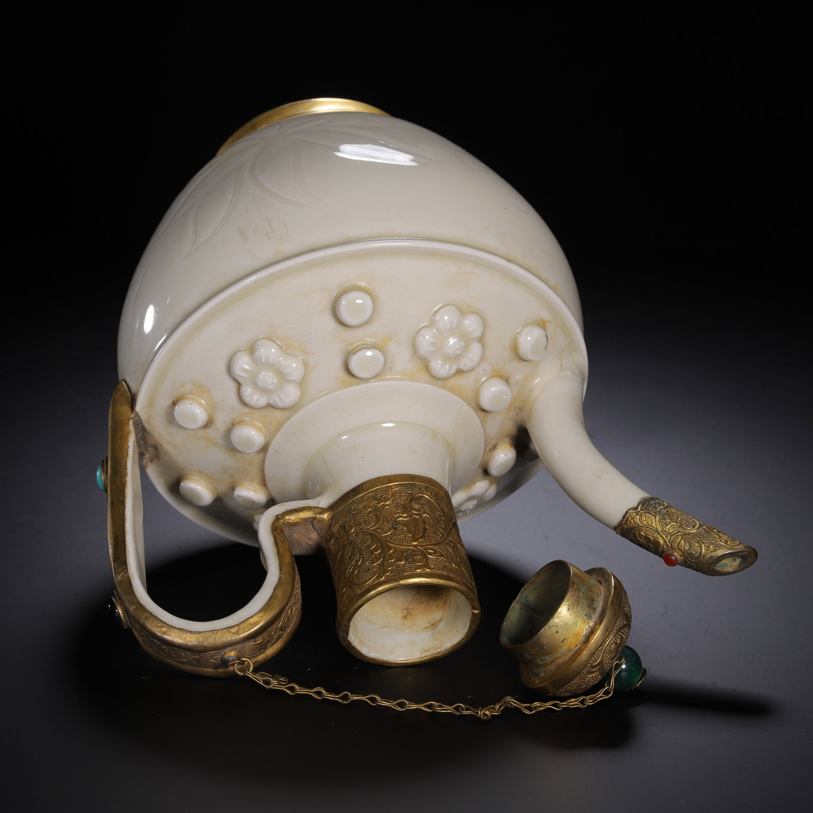 AN INCISED TING-WARE EWER - 8