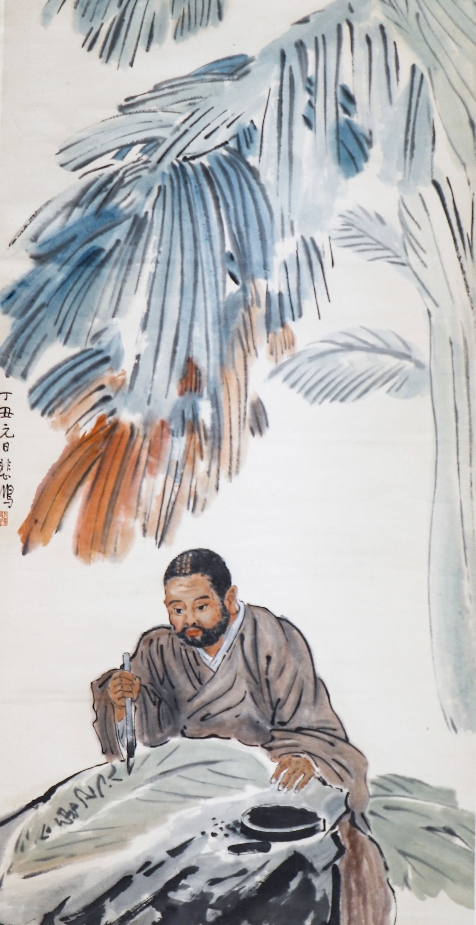 A CHINESE PAINTING OF SCHOLAR, SIGNED XU BEIHONG: A CHINESE PAINTING OF SCHOLAR, SIGNED XU BEIHONG (194 x 98cm)