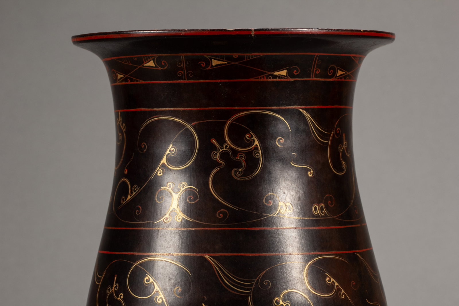 A RARE POLYCHROME PAINTED VESSEL ZUN - 2