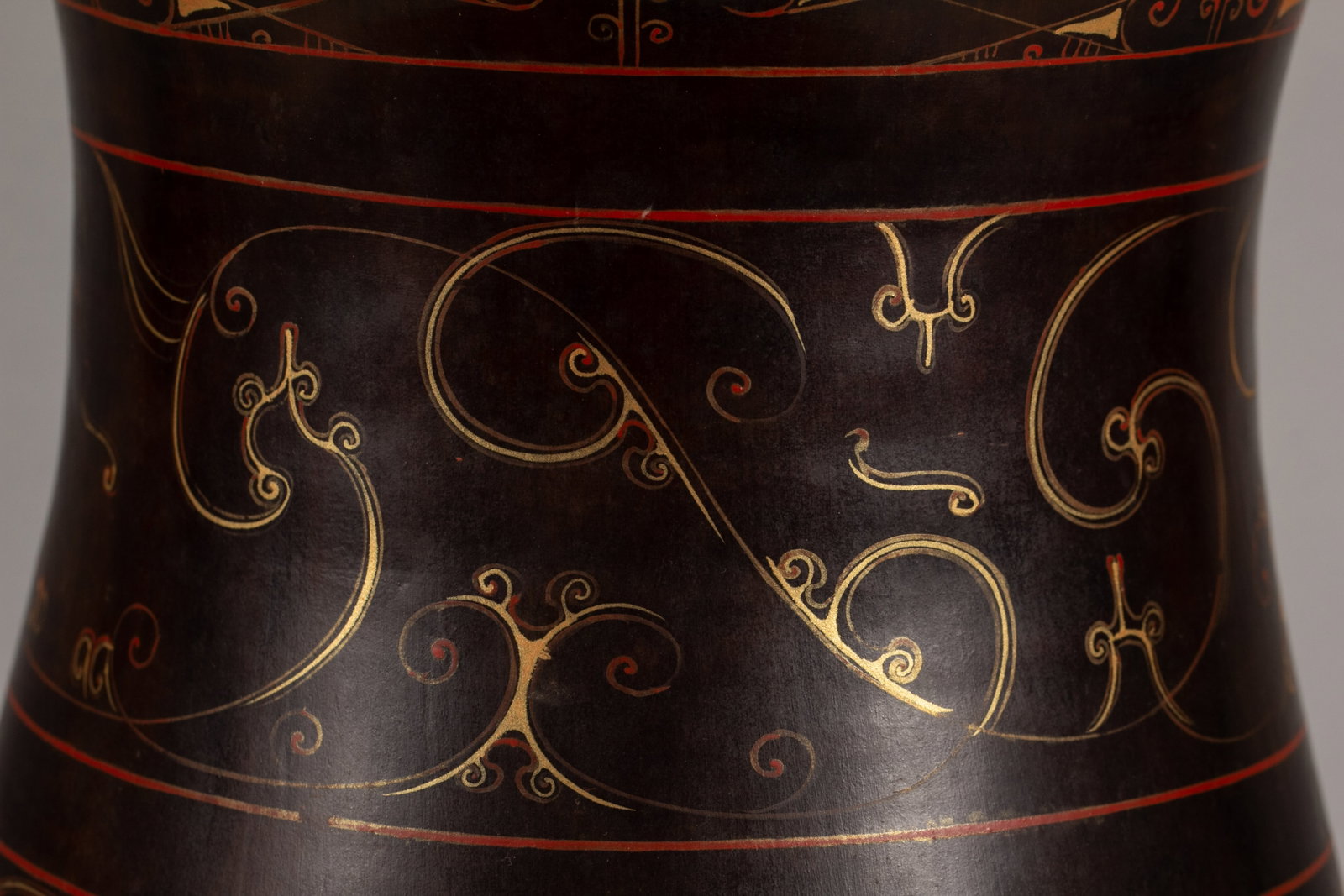 A RARE POLYCHROME PAINTED VESSEL ZUN - 6