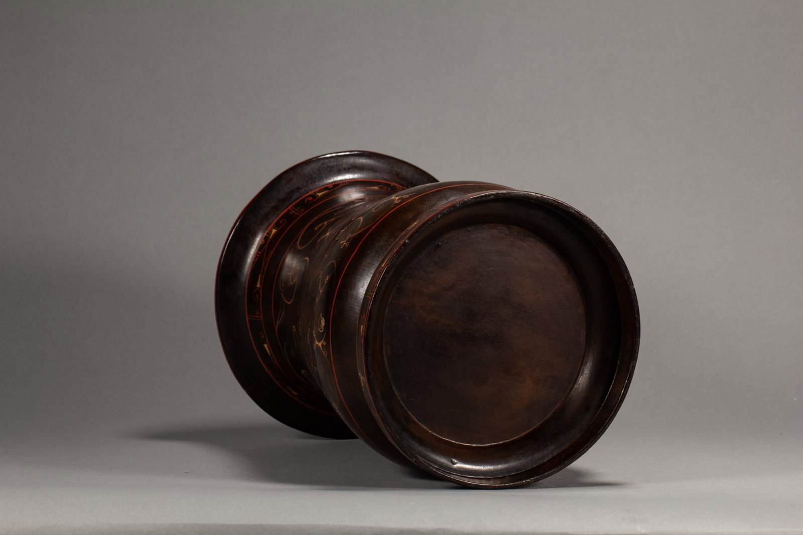 A RARE POLYCHROME PAINTED VESSEL ZUN - 9