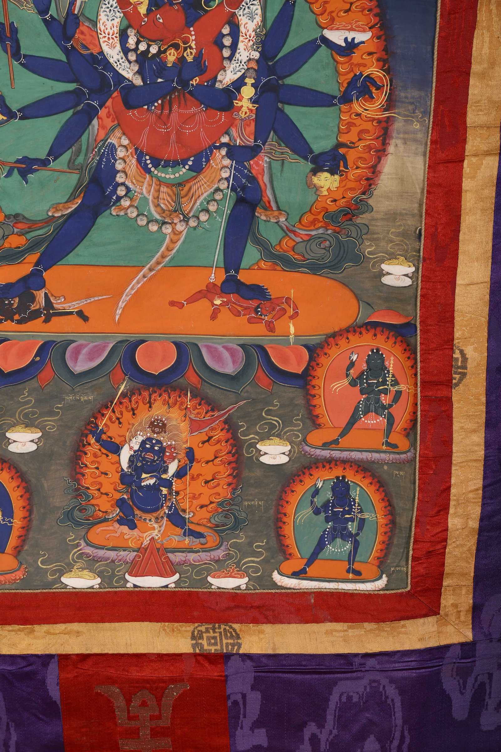 A Chinese Buddhist Thangka Scroll - 4