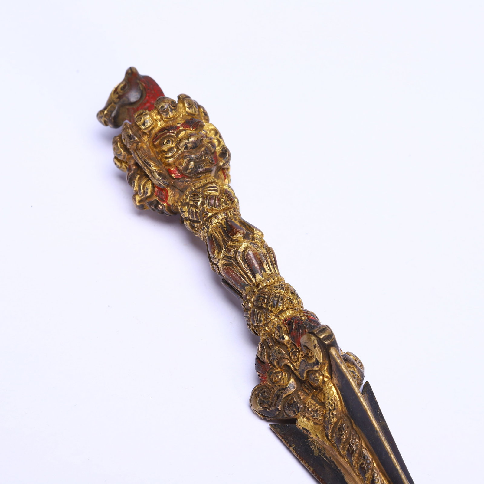 A Chinese Gilt-Bronze Phurba Ritual Dagger - 5