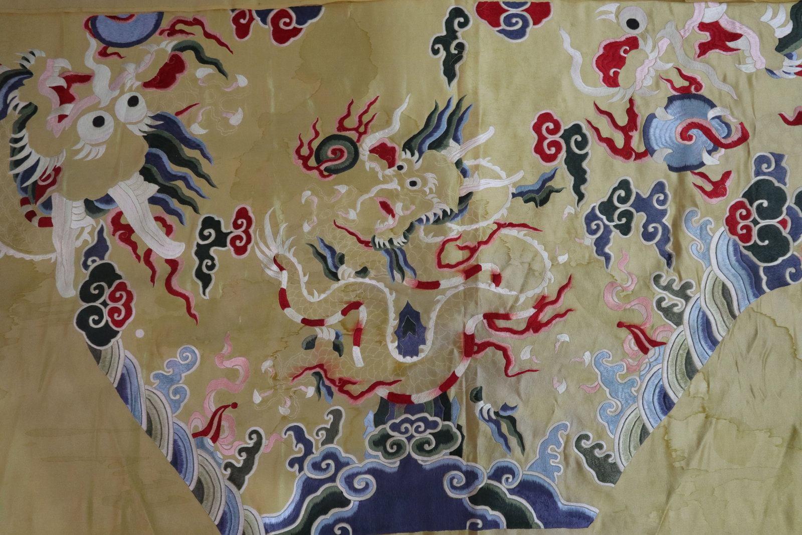 Silk Embroidery Cloud and Dragon Pattern Kesi - 11