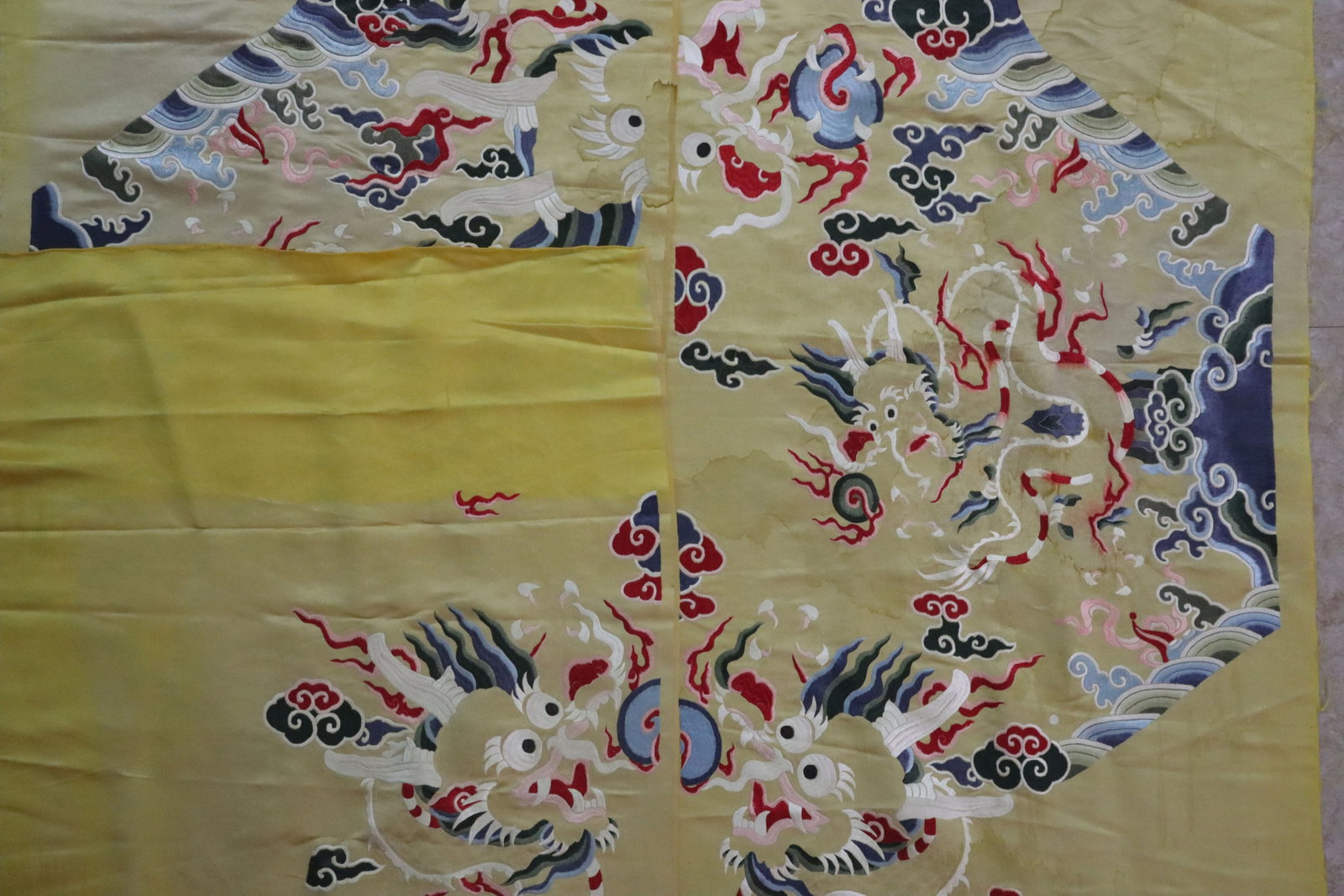 Silk Embroidery Cloud and Dragon Pattern Kesi - 8