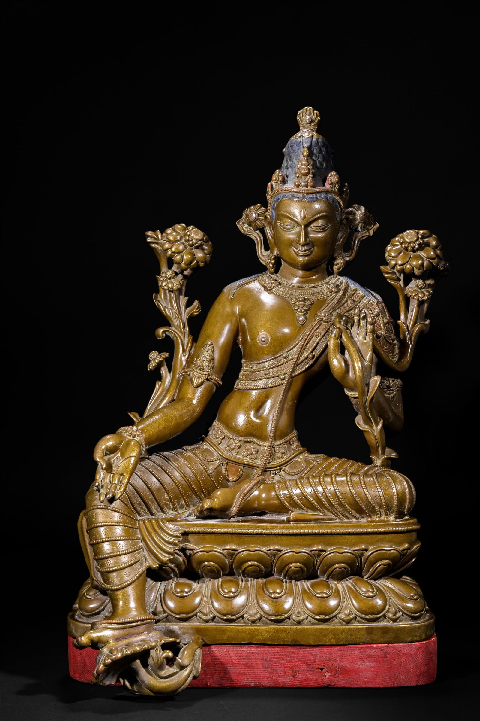 A Chinese Bronze Buddha Statue - 2