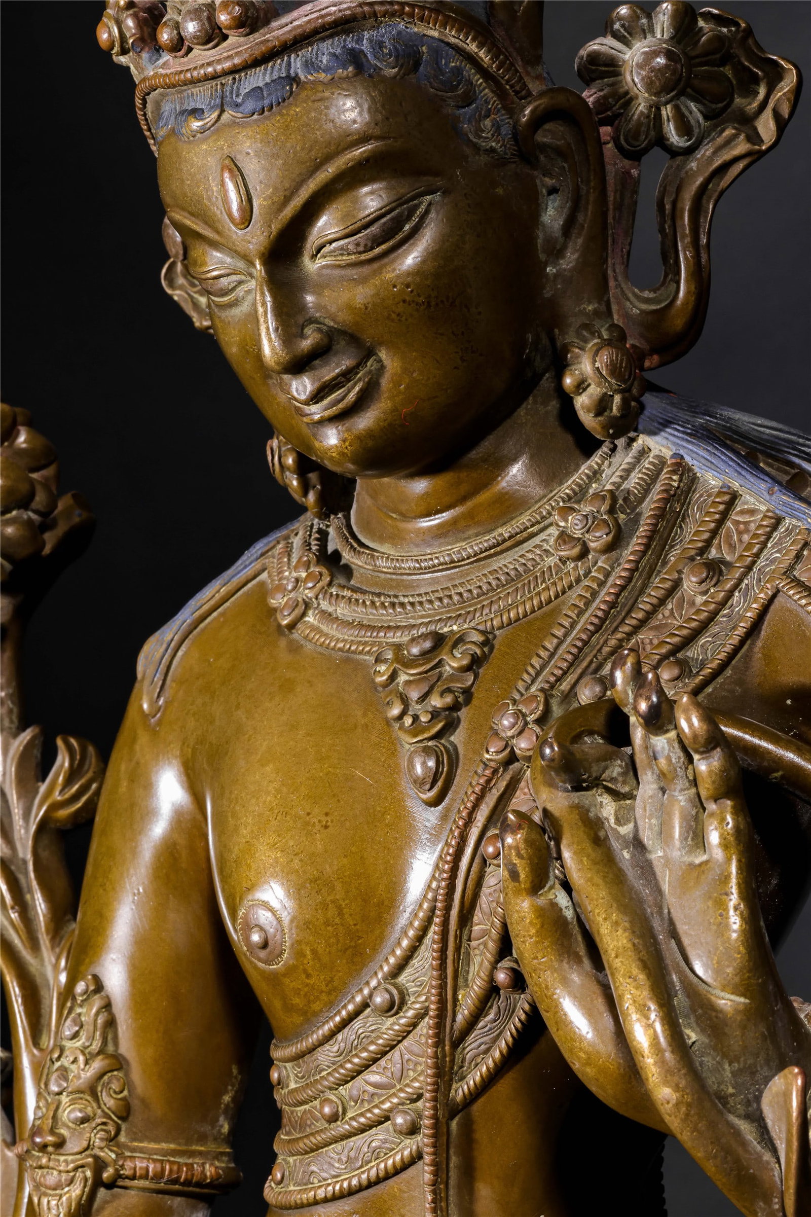 A Chinese Bronze Buddha Statue - 8