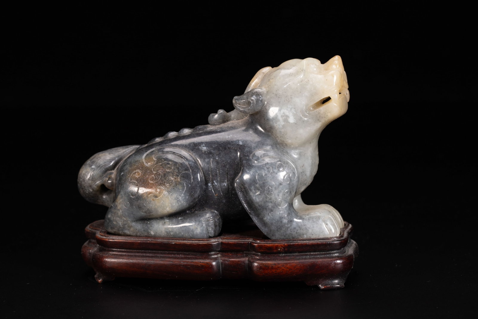 A Chinese Hetian Jade Bixie Carving - 4
