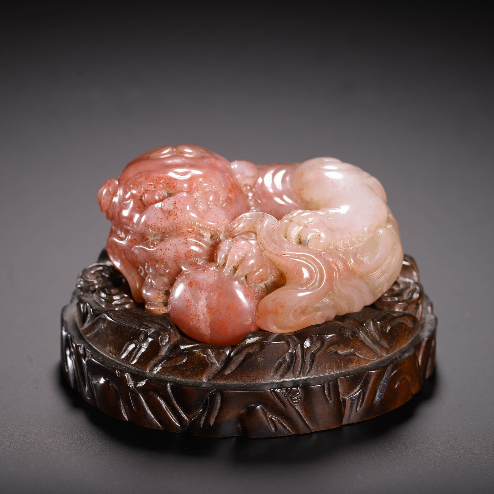 A Chinese Shoushan Stone Lion Ornament: A Chinese Shoushan Stone Lion Ornament (22 x 17 x 20cm,Weight 2510 grams)
