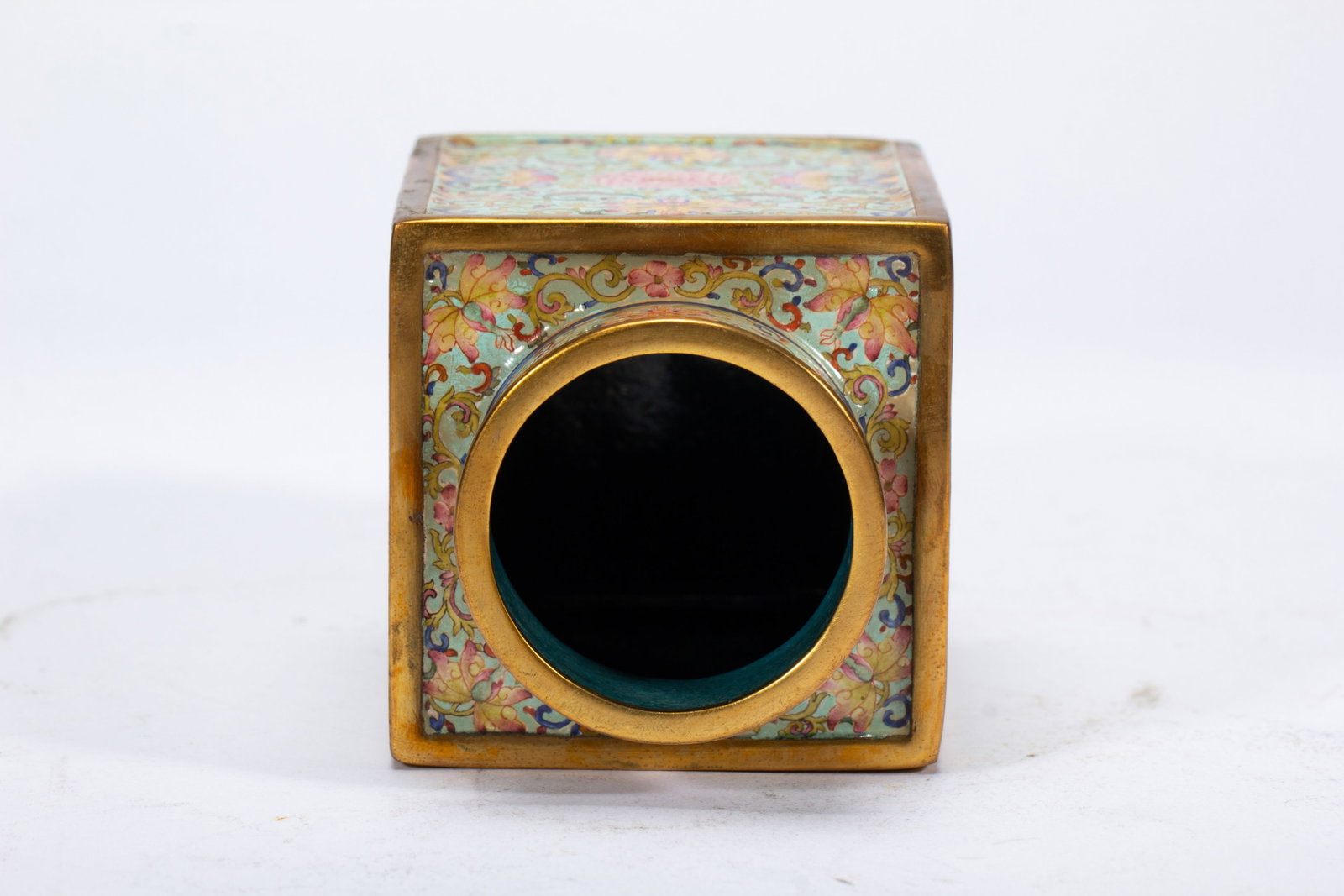 A Chinese Painted Enamel Square Vase - 4