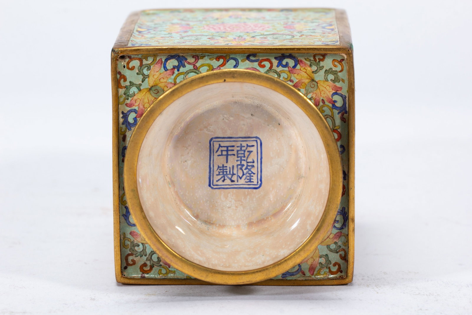 A Chinese Painted Enamel Square Vase - 5