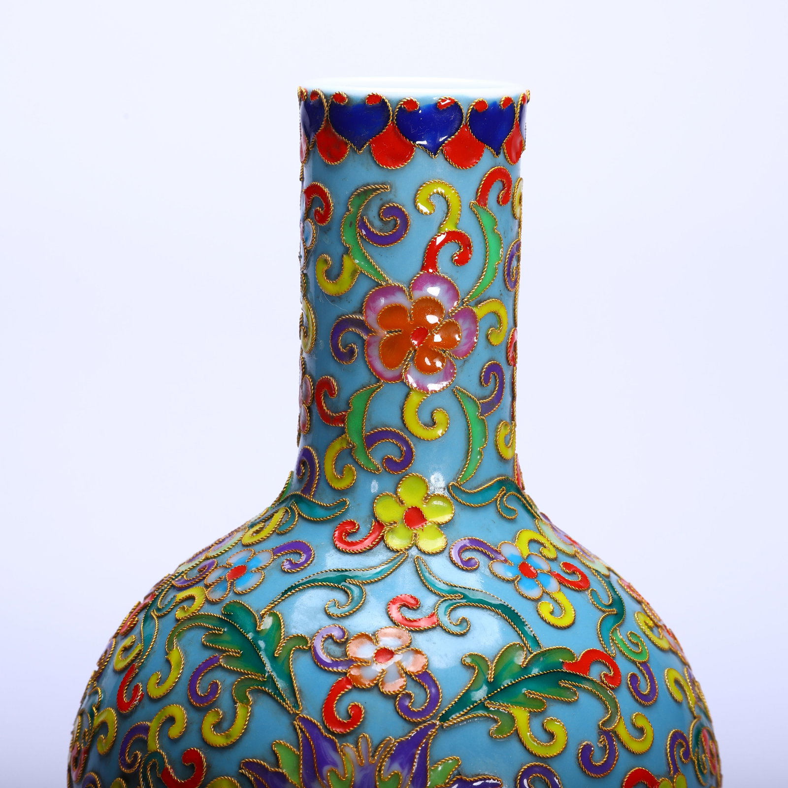 A CLOISONNE ENAMEL GLOBULAR VASE - 3