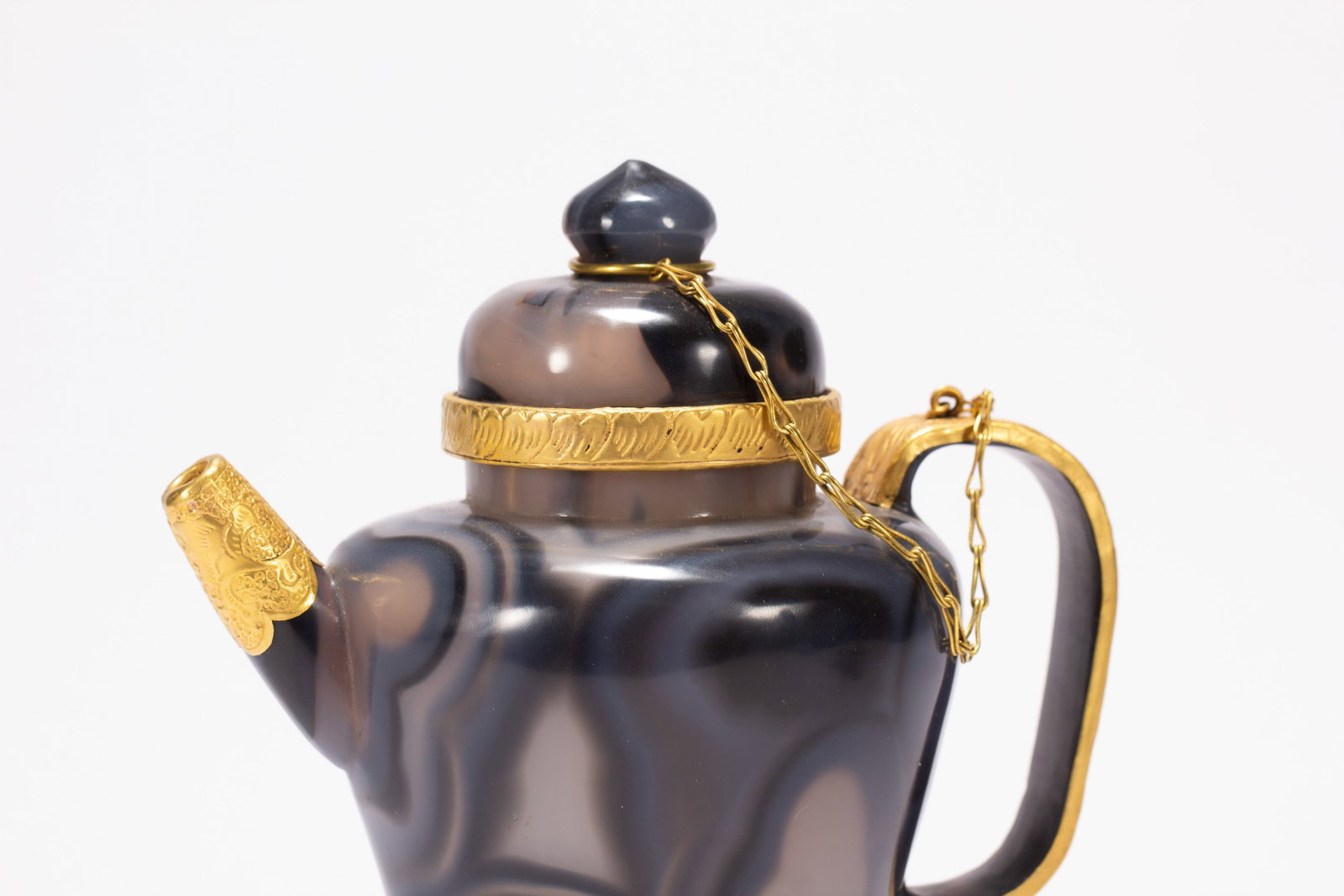 A Chinese Gilt Agate Teapot Set - 3