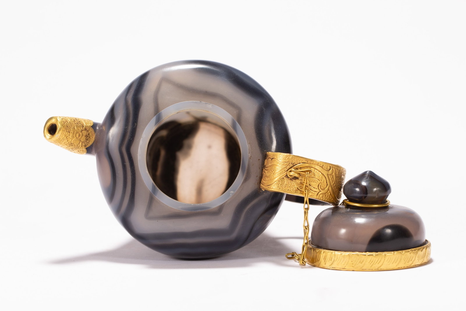A Chinese Gilt Agate Teapot Set - 6