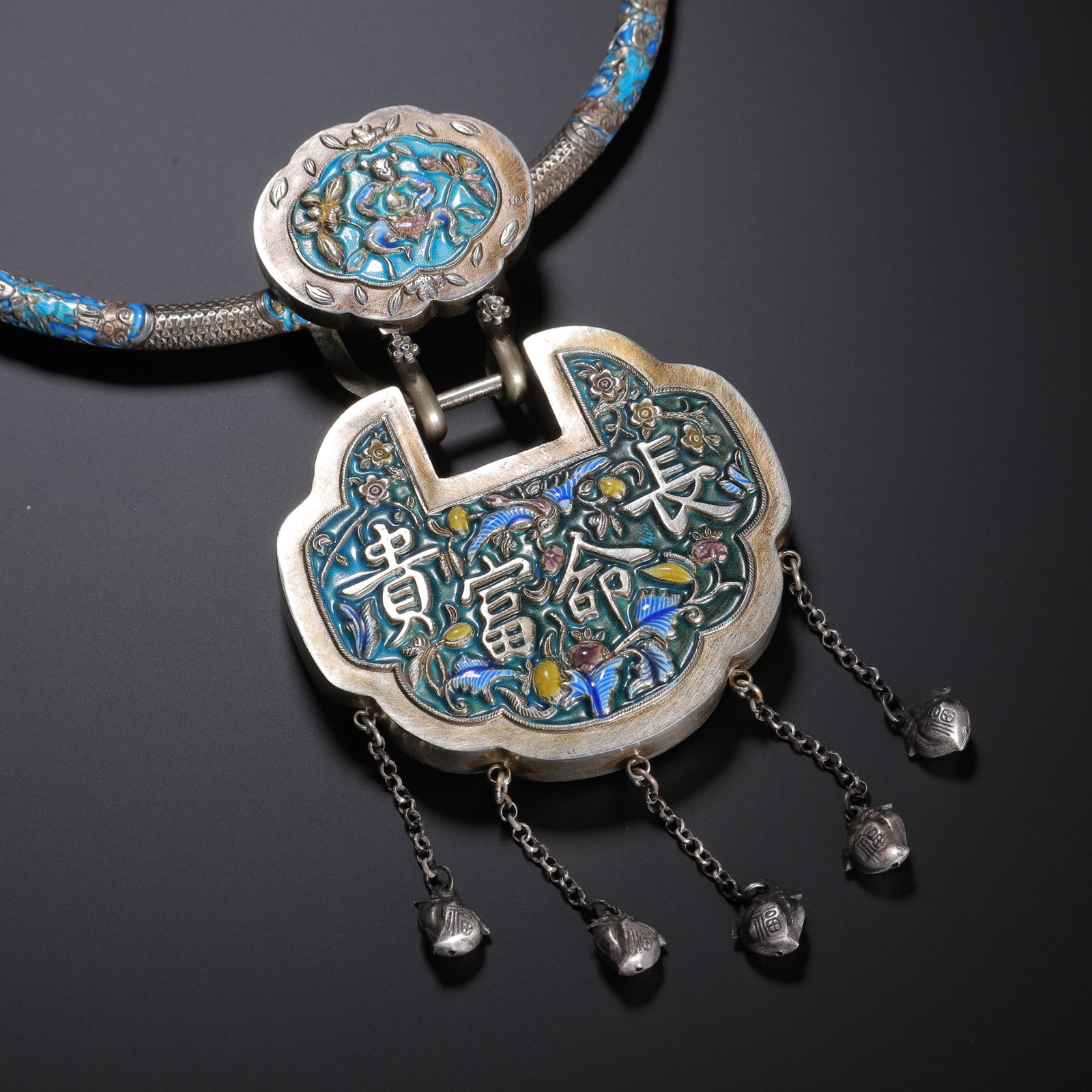 CHINESE SILVER ENAMEL LONGEVITY LOCK NECKLACE - 3