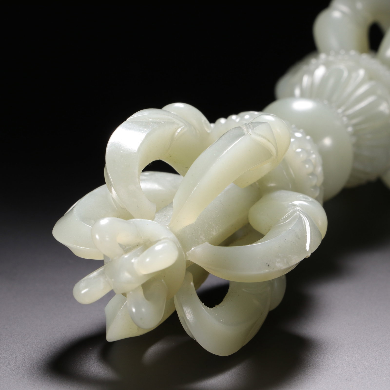 A Chinese Hetian Jade Vajra - 8