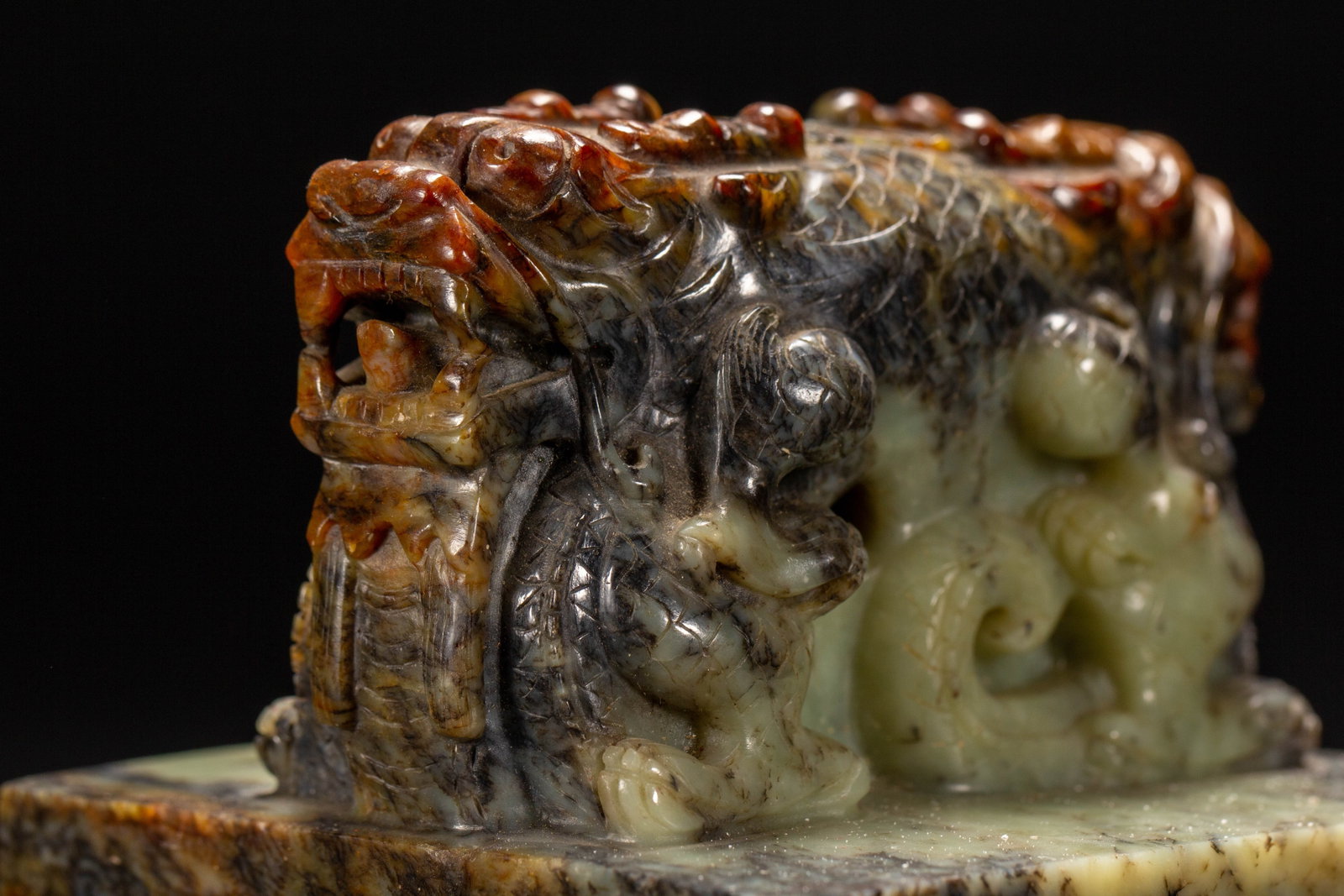 A Chinese Archaic Jade Seal - 8