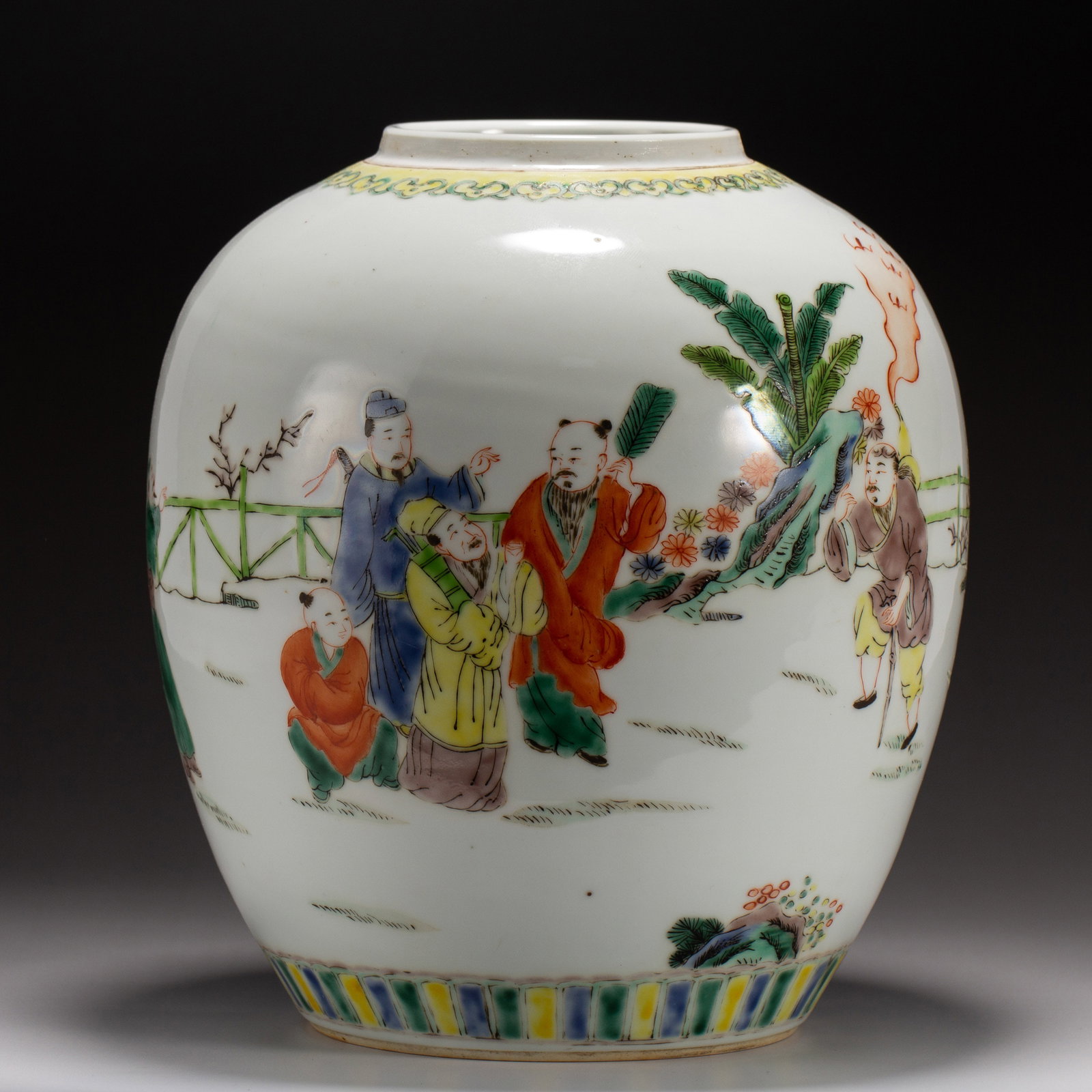 A Chinese Wucai Figural Jar: A Chinese Wucai Figural Jar (20 x 20 x 23cm)