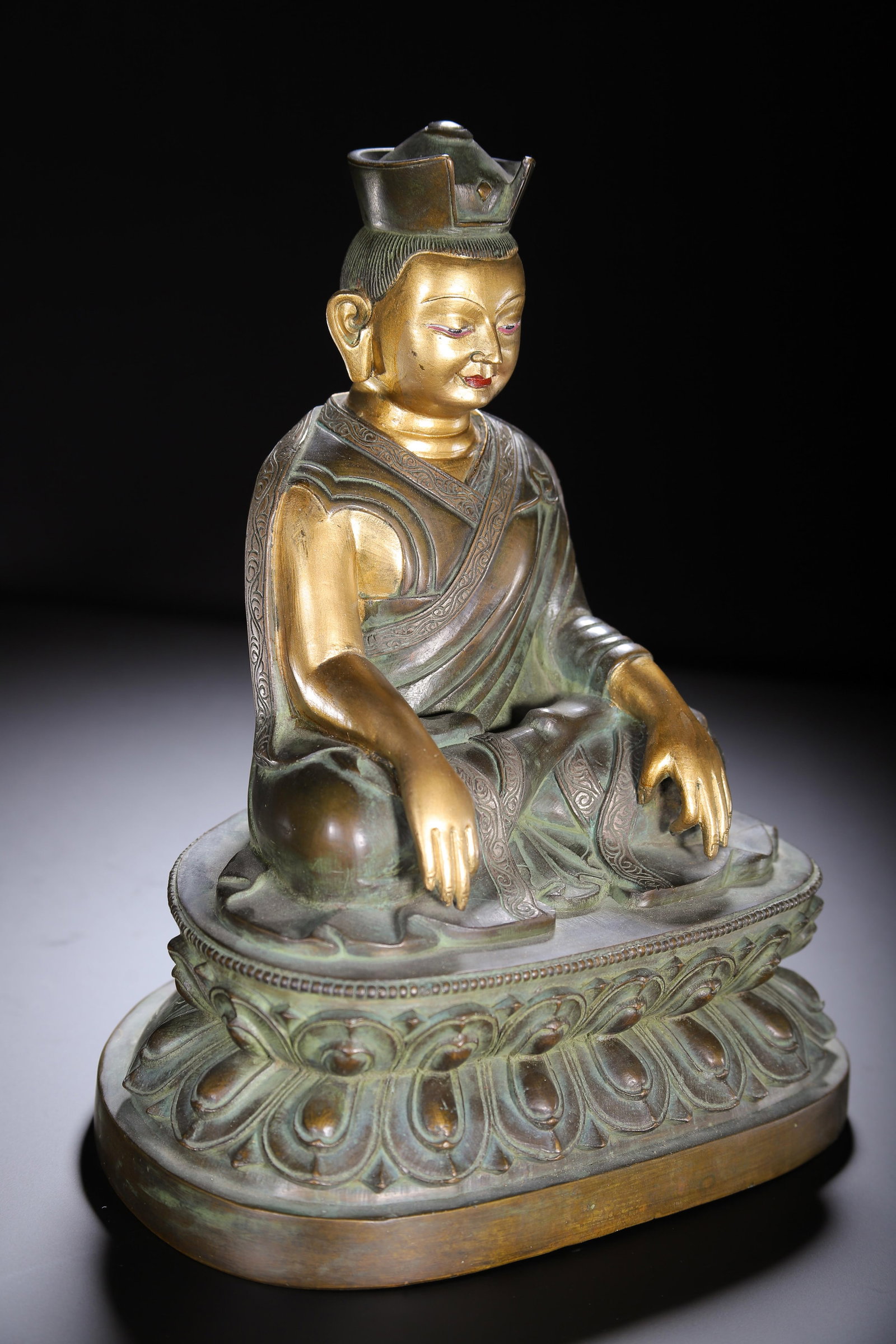 A Chinese Bronze Buddha Statue - 4