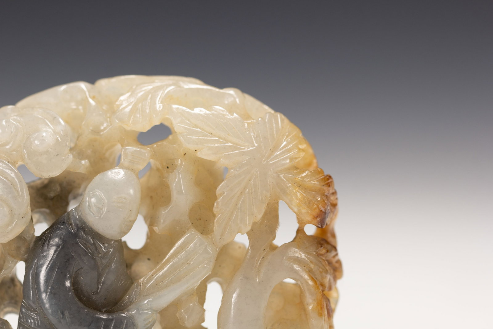 A Chinese Hetian Jade Openwork Plaque - 2