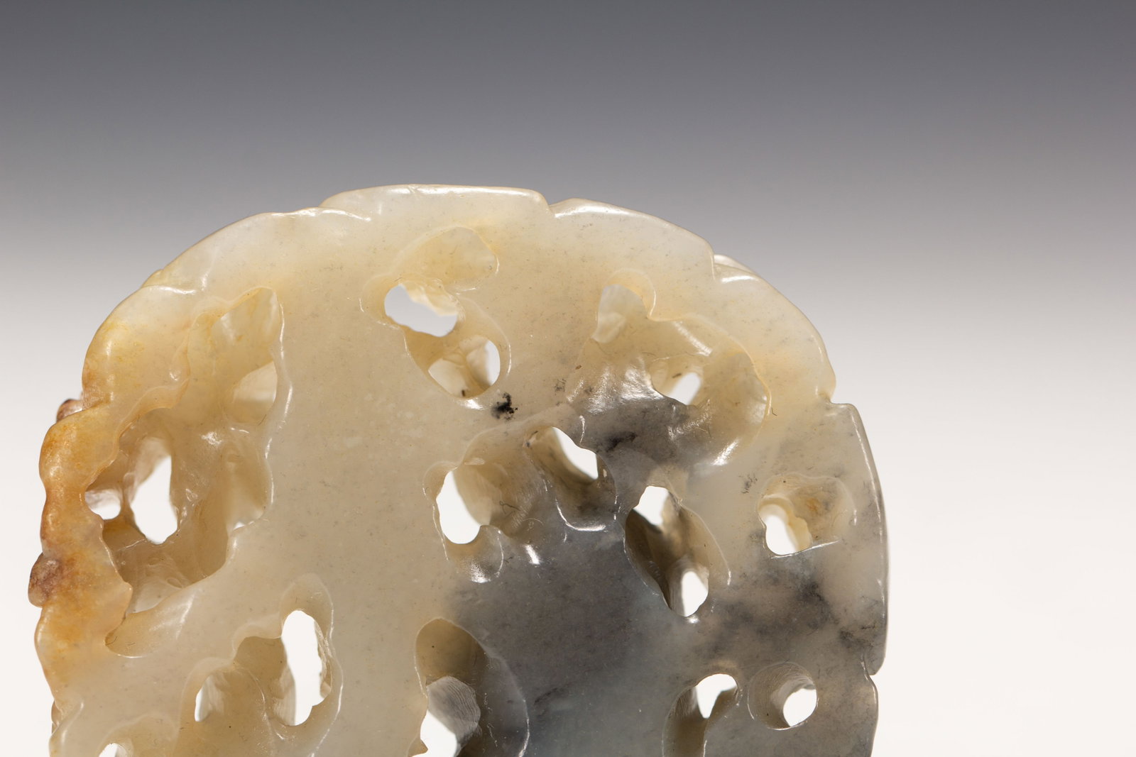 A Chinese Hetian Jade Openwork Plaque - 6