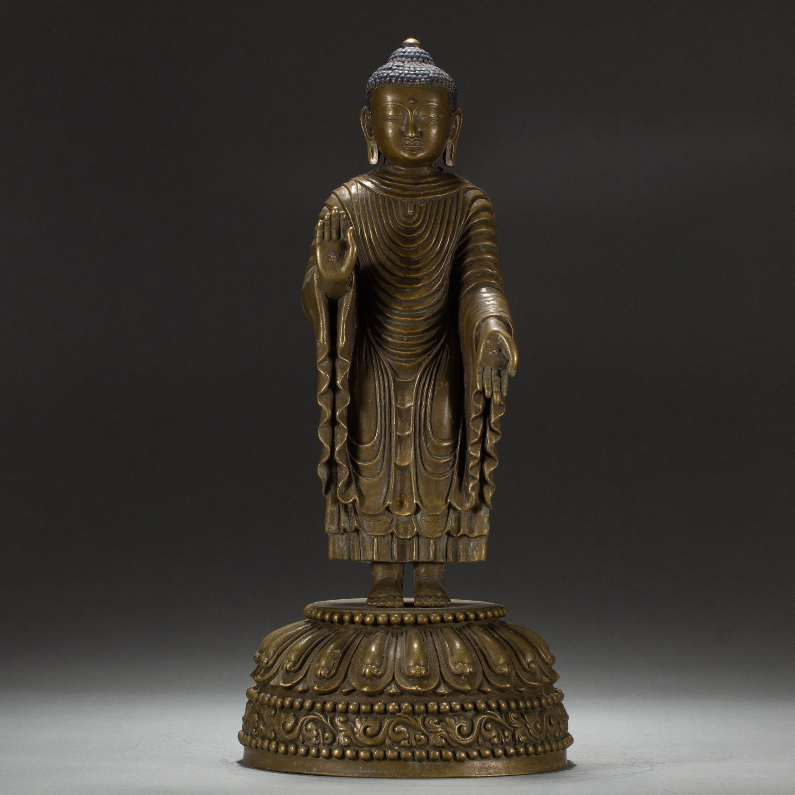 A Chinese Alloy Copper Standing Buddha: A Chinese Alloy Copper Standing Buddha (17 x 17 x 39cm,Weight 4190 grams)