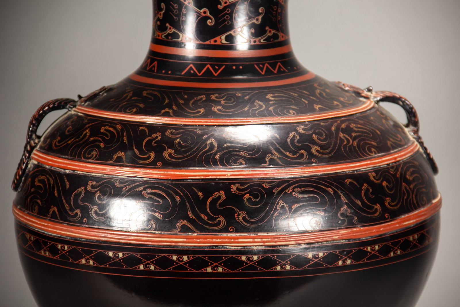 A Chinese Pottery Lacquer Vase - 3